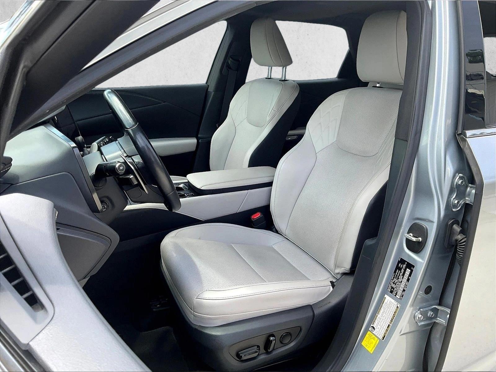 Used 2024 Iridium Lexus RX 350 Premium image 27