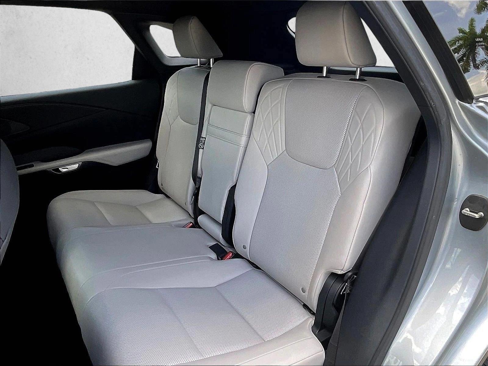 Used 2024 Iridium Lexus RX 350 Premium image 28