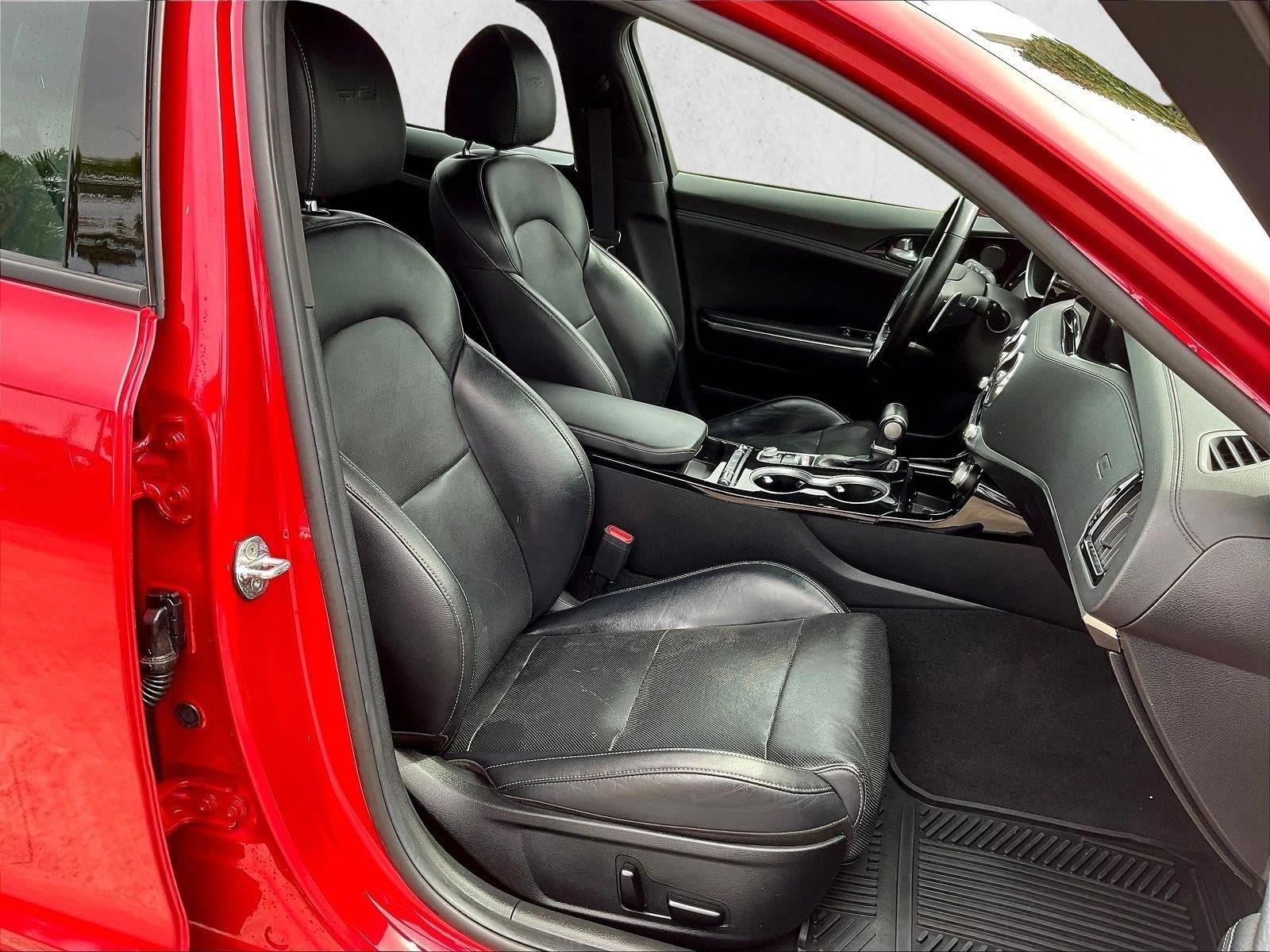 Used 2022 Hichroma Red Kia GT-Line image 9
