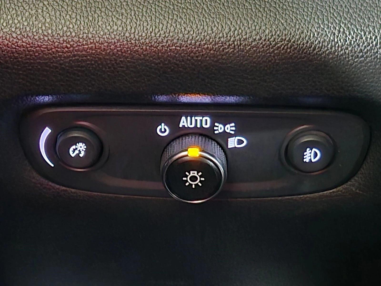 Used 2020 Graphite Metallic Chevrolet LT Cloth image 14