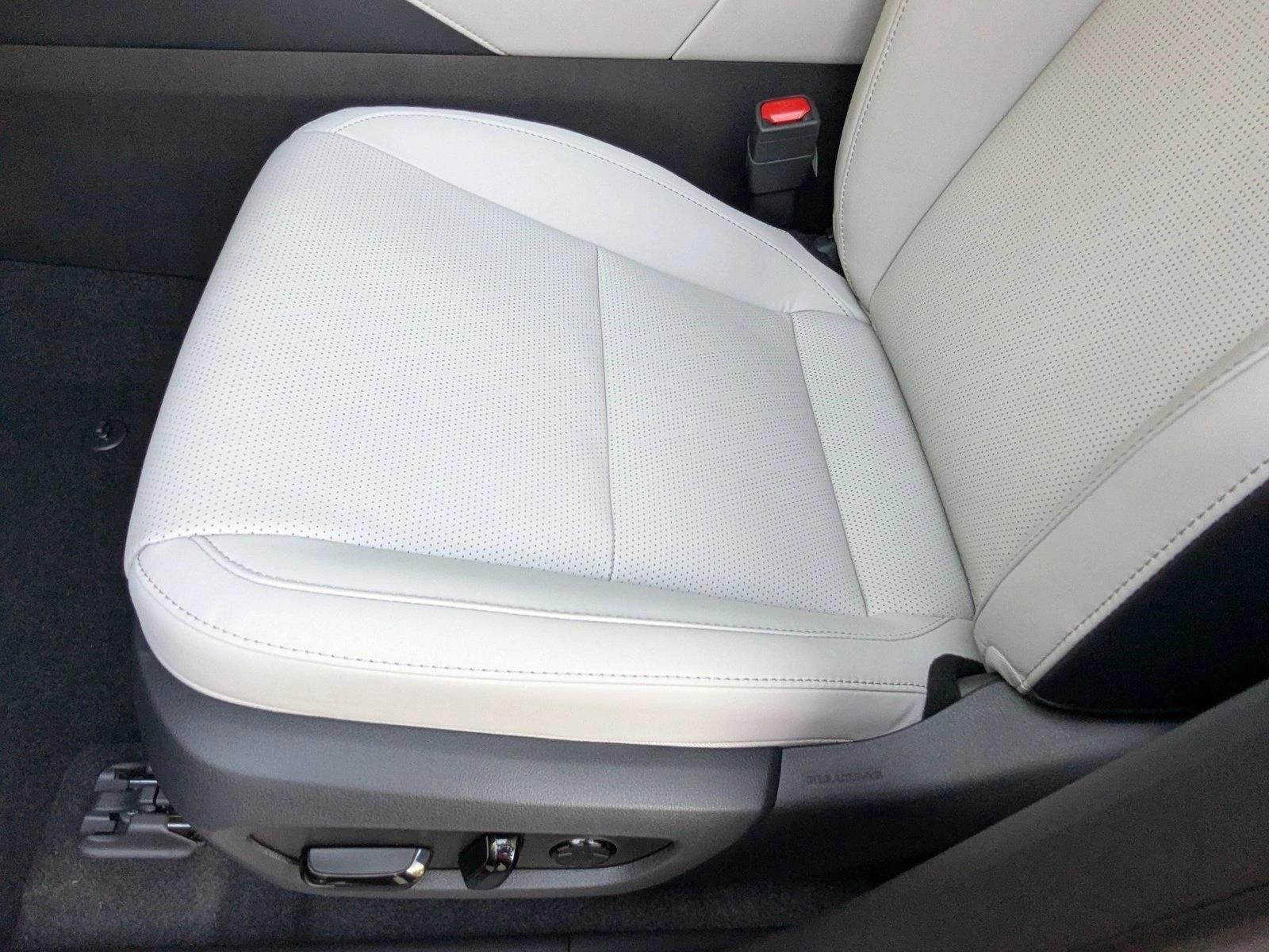 2025 Lexus RX 350 Premium photo 4