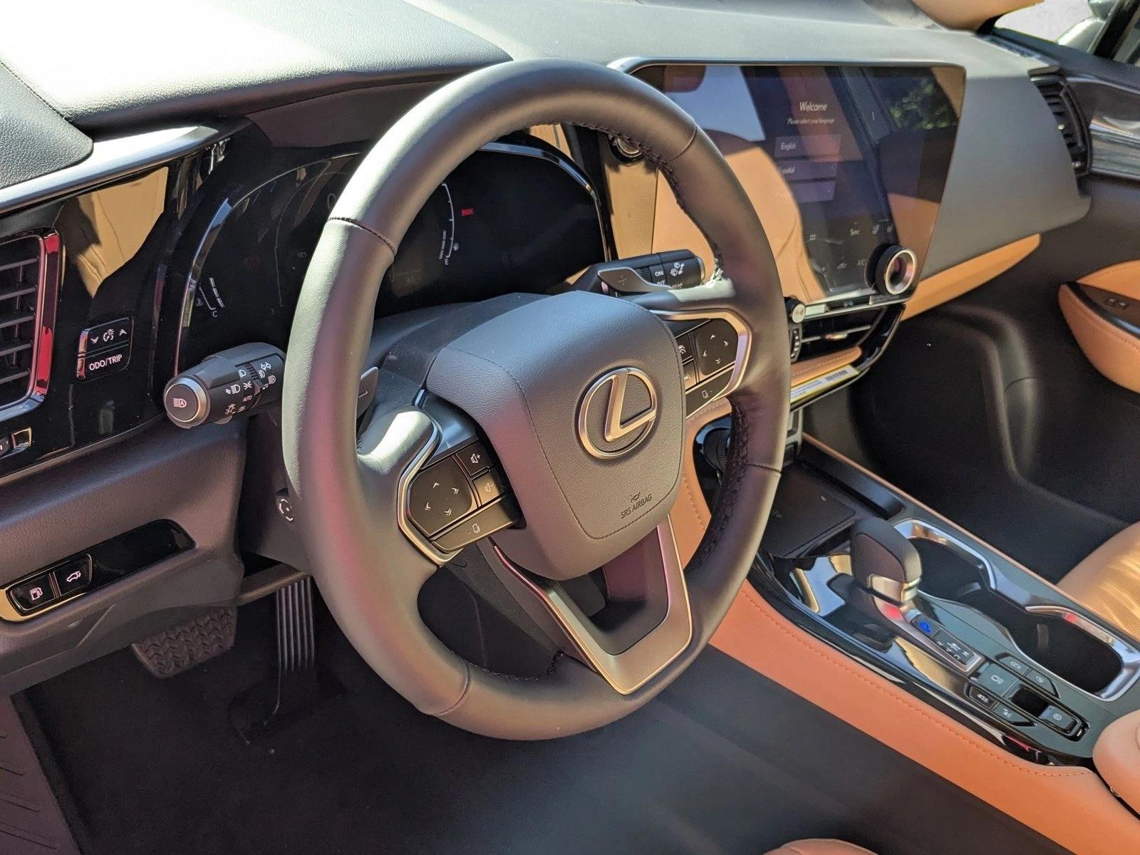 2026 Lexus NX 350 Premium photo 3