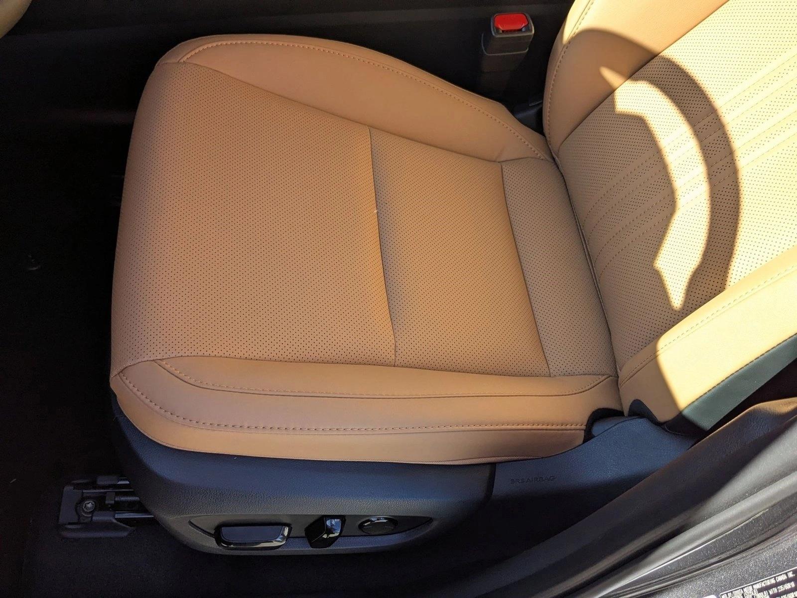 2026 Lexus NX 350 Premium photo 4