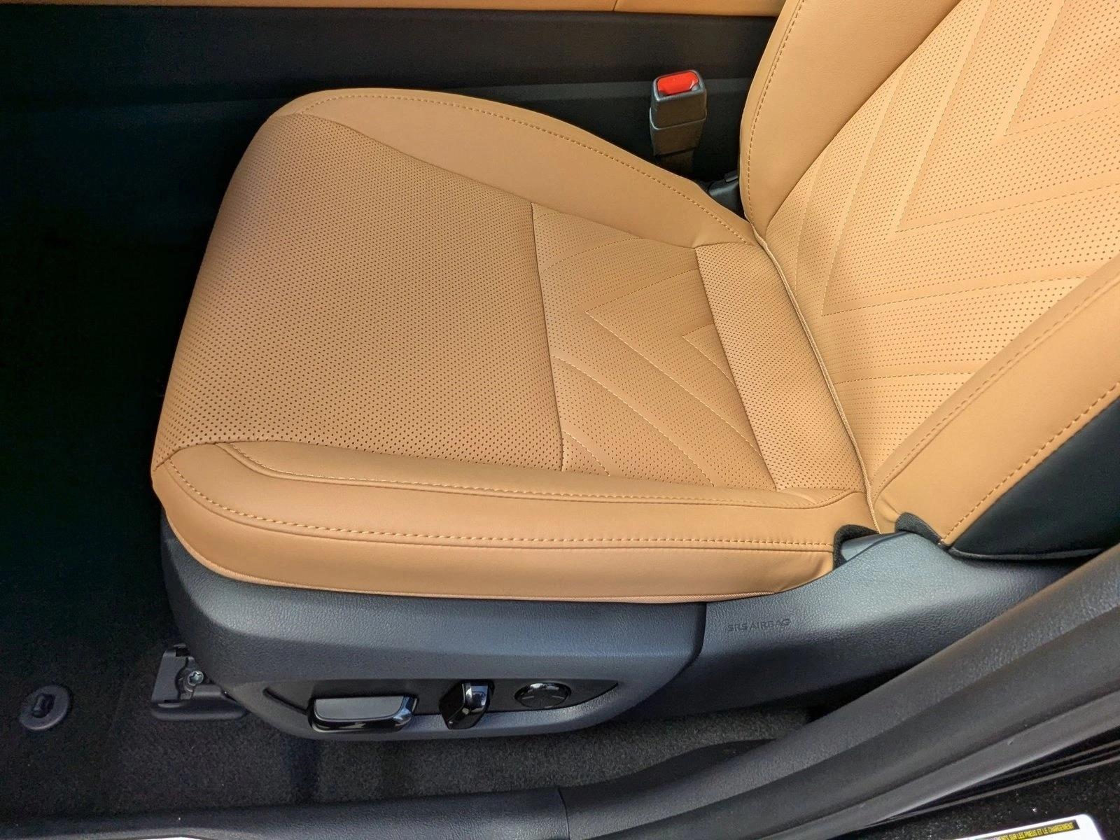 2026 Lexus NX 350 Luxury photo 4