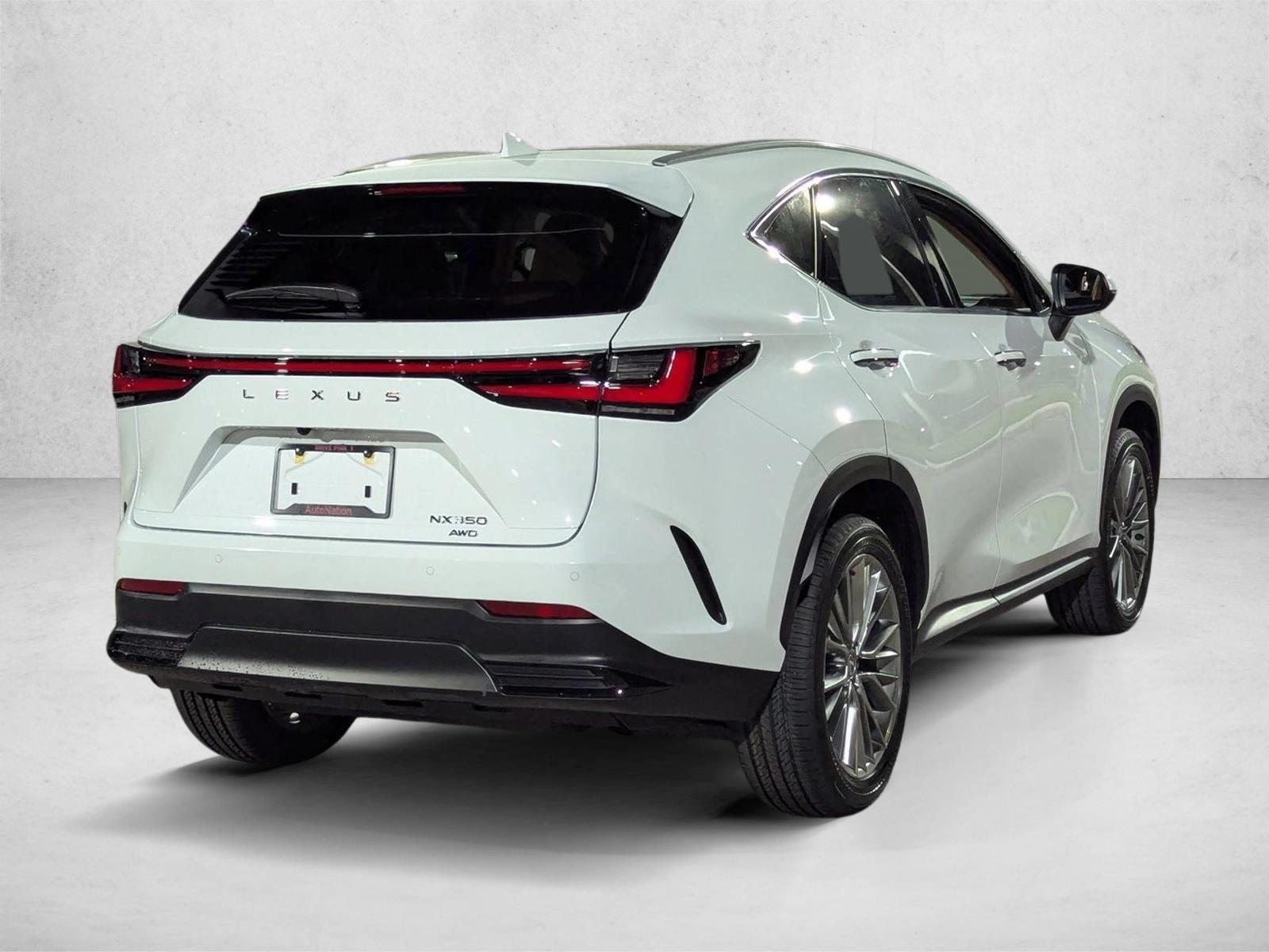 2026 Lexus NX 350 Luxury photo 2