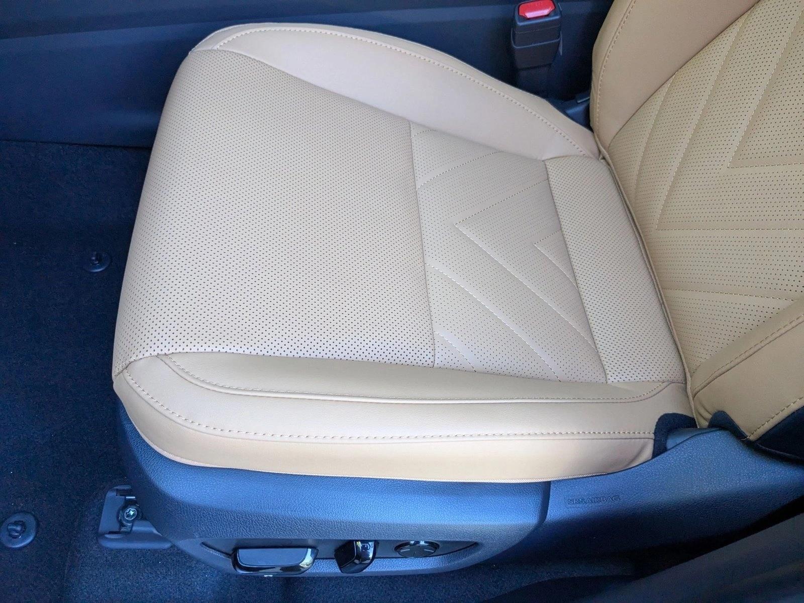 2026 Lexus NX 350 Luxury photo 4