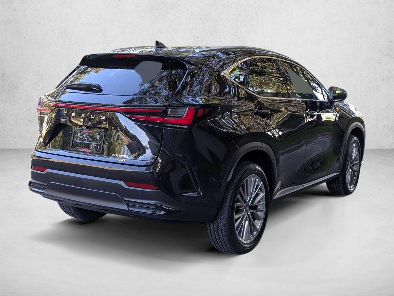 2026 Lexus NX 350 Luxury photo 2