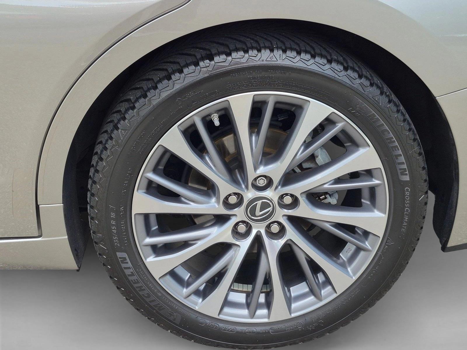 Used 2020 Atomic Silver Lexus ES 350 image 24