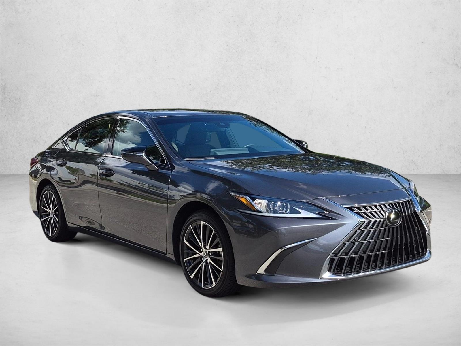Certified Used 2025 Cloudburst Gray Lexus ES 350 image 3