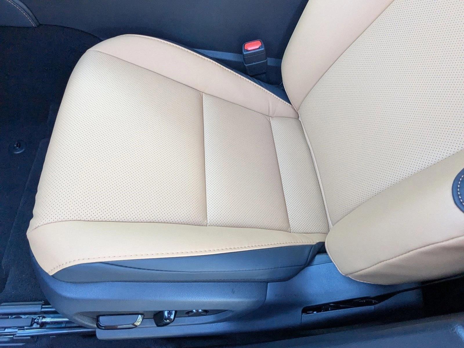 2025 Lexus ES 350 photo 4