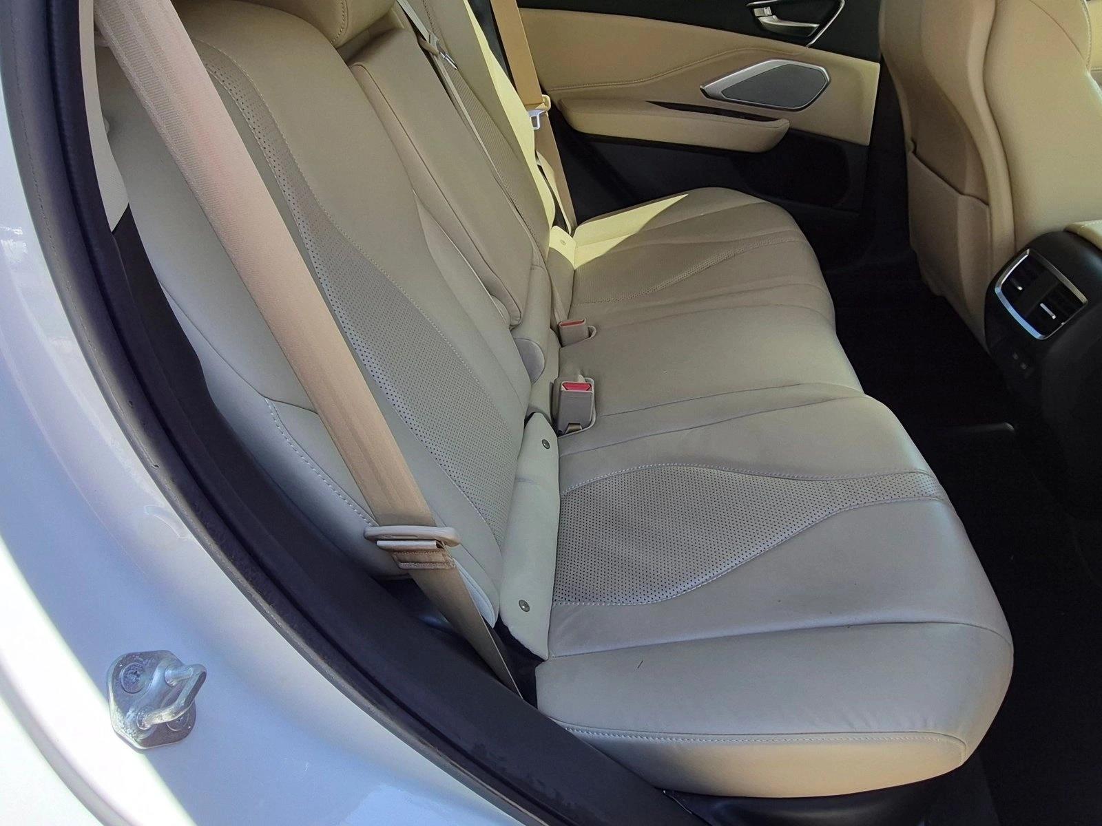 Used 2021 Platinum White Pea Acura w/Technology Package image 14