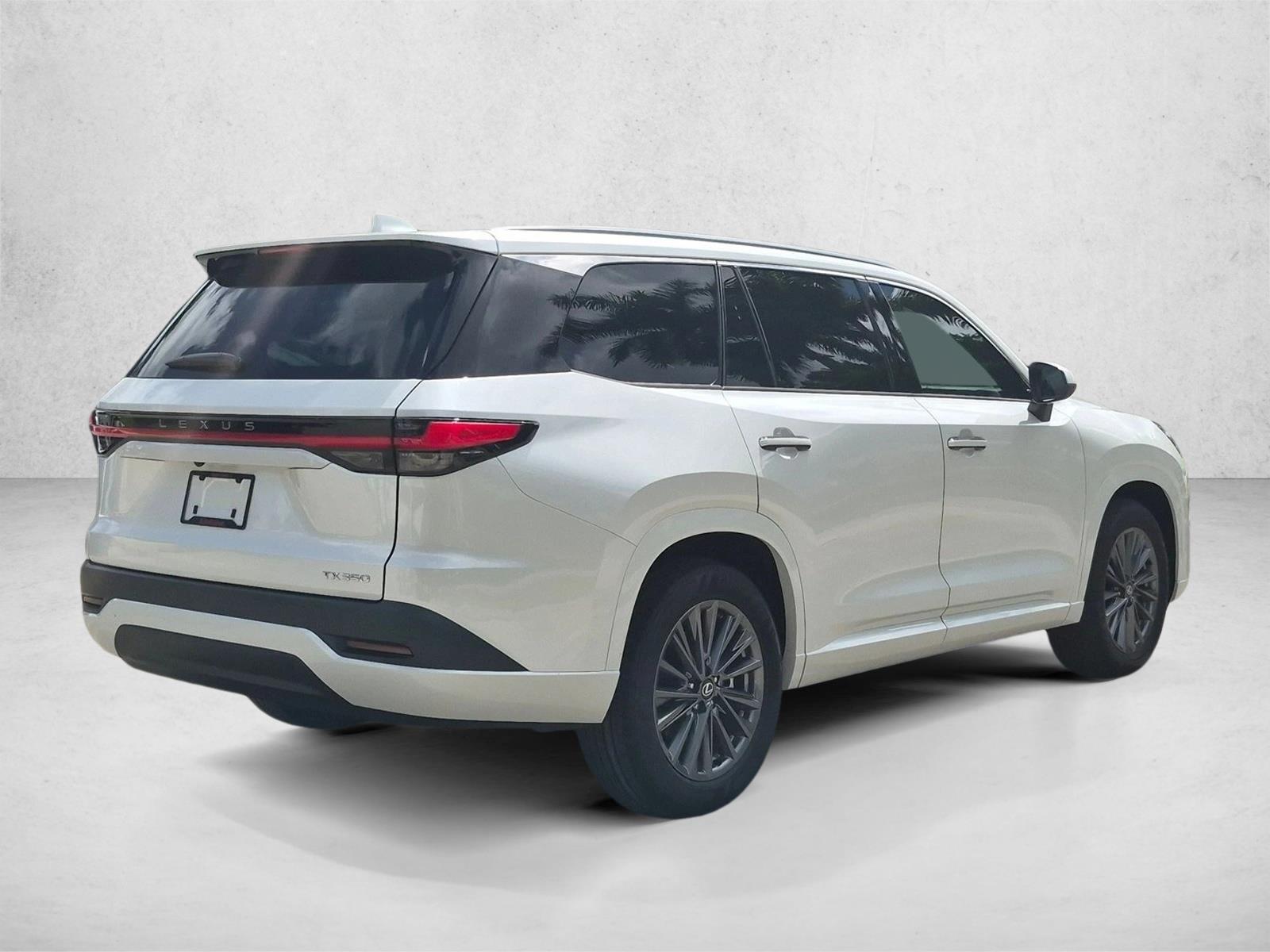 New 2026 Wind Chill Pearl Lexus  350 image 2