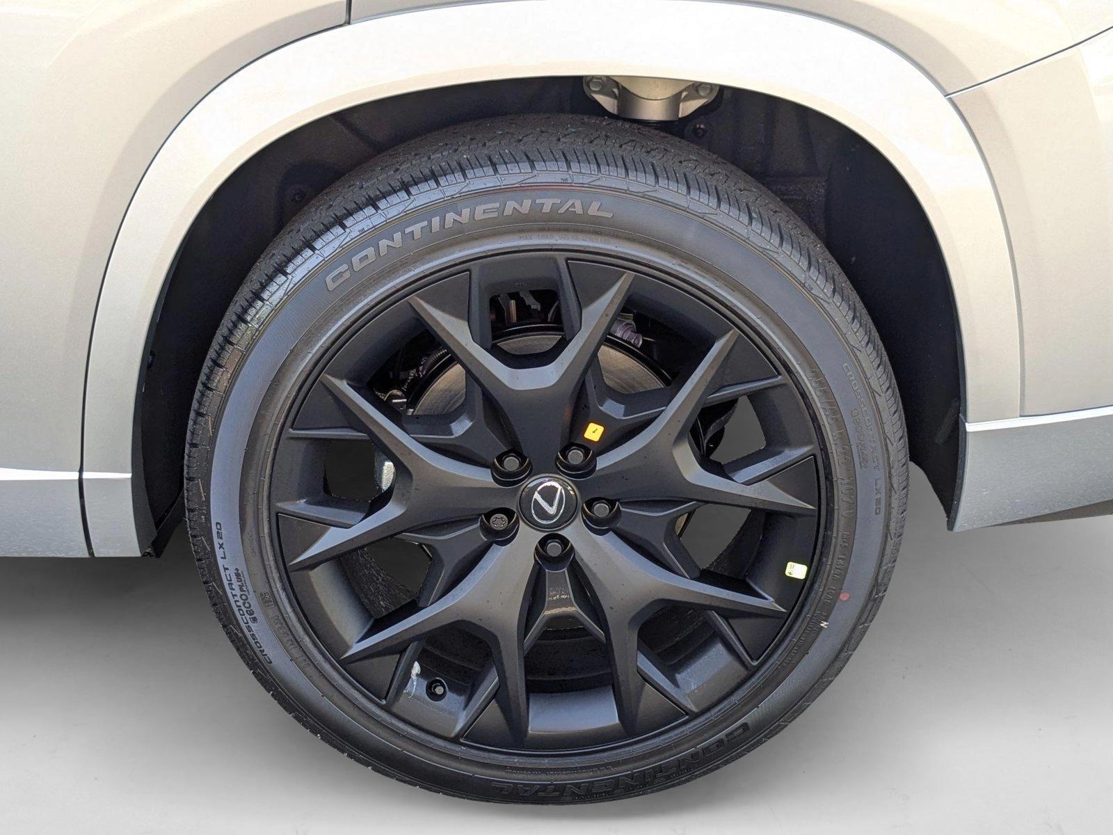 2025 Lexus TX 350 F SPORT photo 9