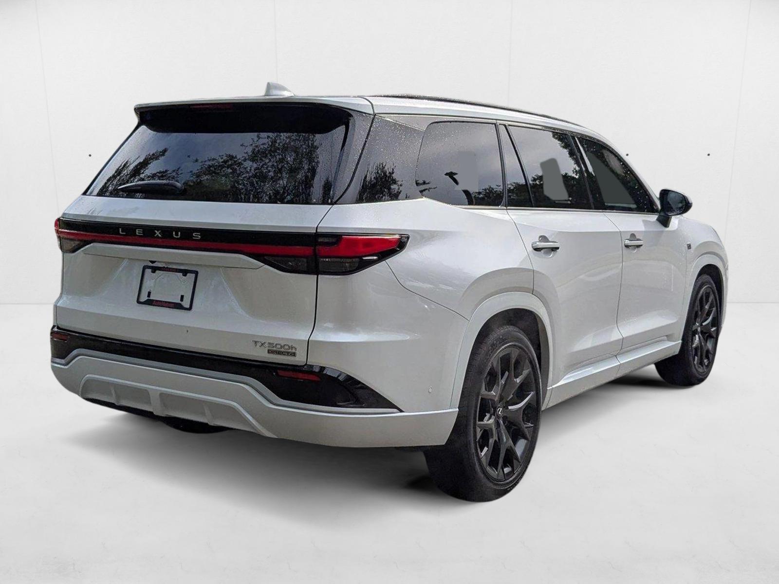 2025 Lexus TX 500h F SPORT Performance Premium photo 2