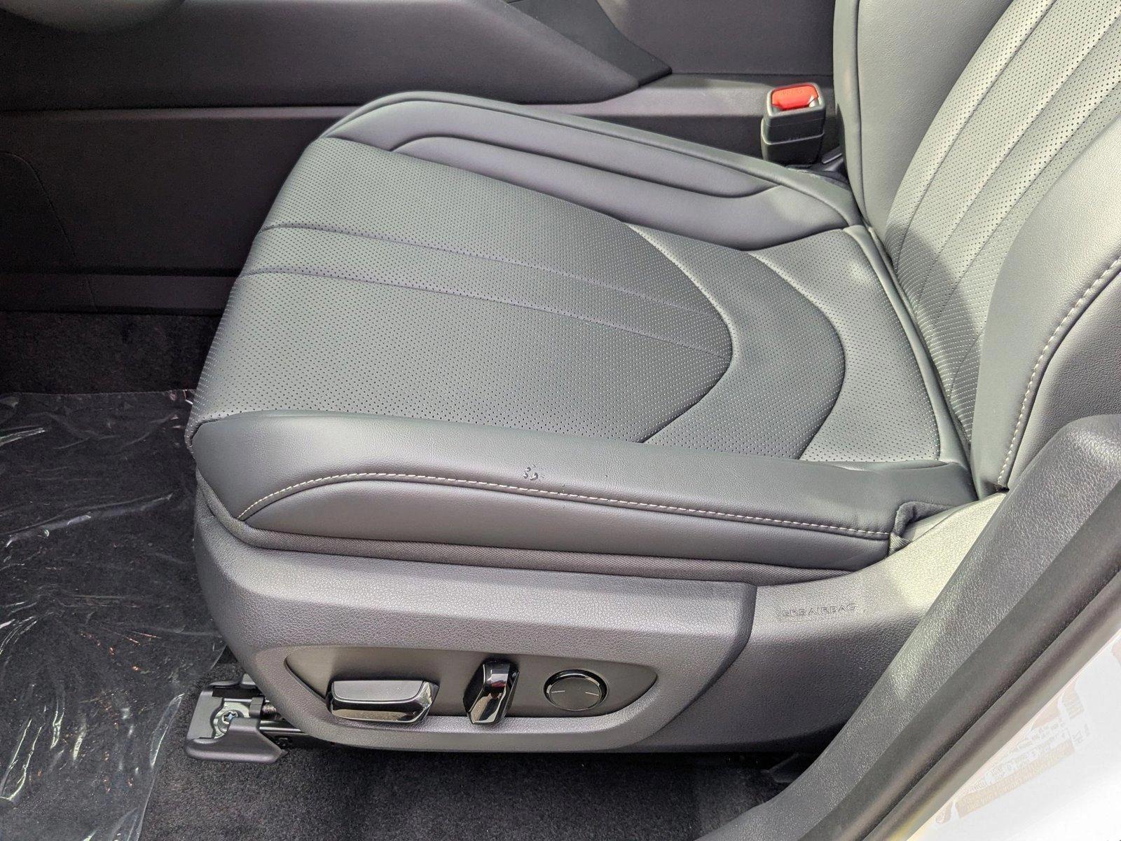 2025 Lexus TX 500h F SPORT Performance Premium photo 4