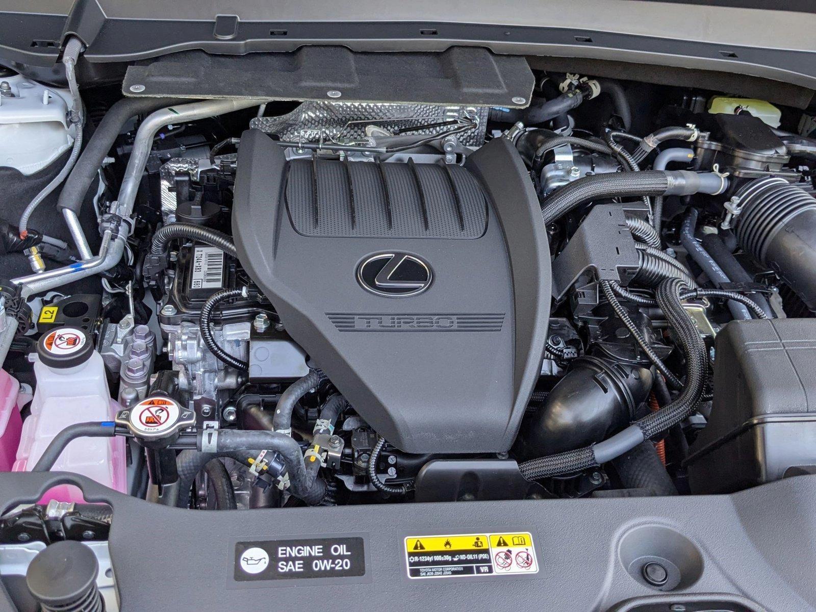 2025 Lexus TX 500h F SPORT Performance Premium photo 13