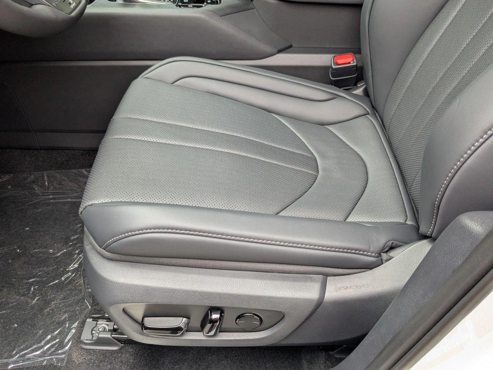 2025 Lexus TX 500h F SPORT Performance Premium photo 4