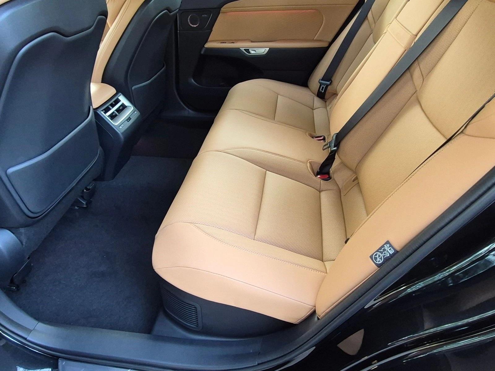 New 2026 Caviar Lexus ES 350h PREMIUM+ AWD image 14