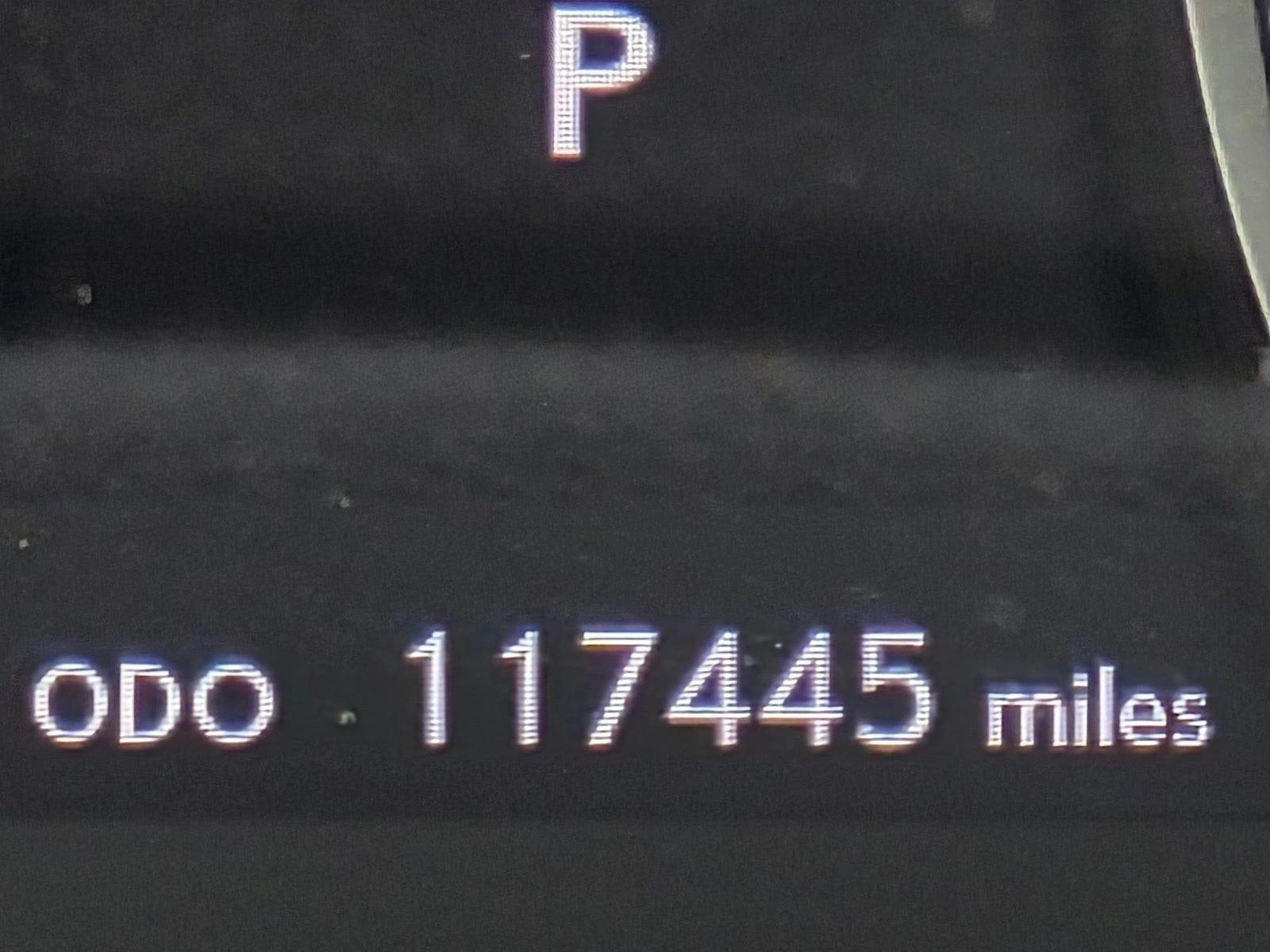 Used 2015 Atomic Silver Lexus  image 4
