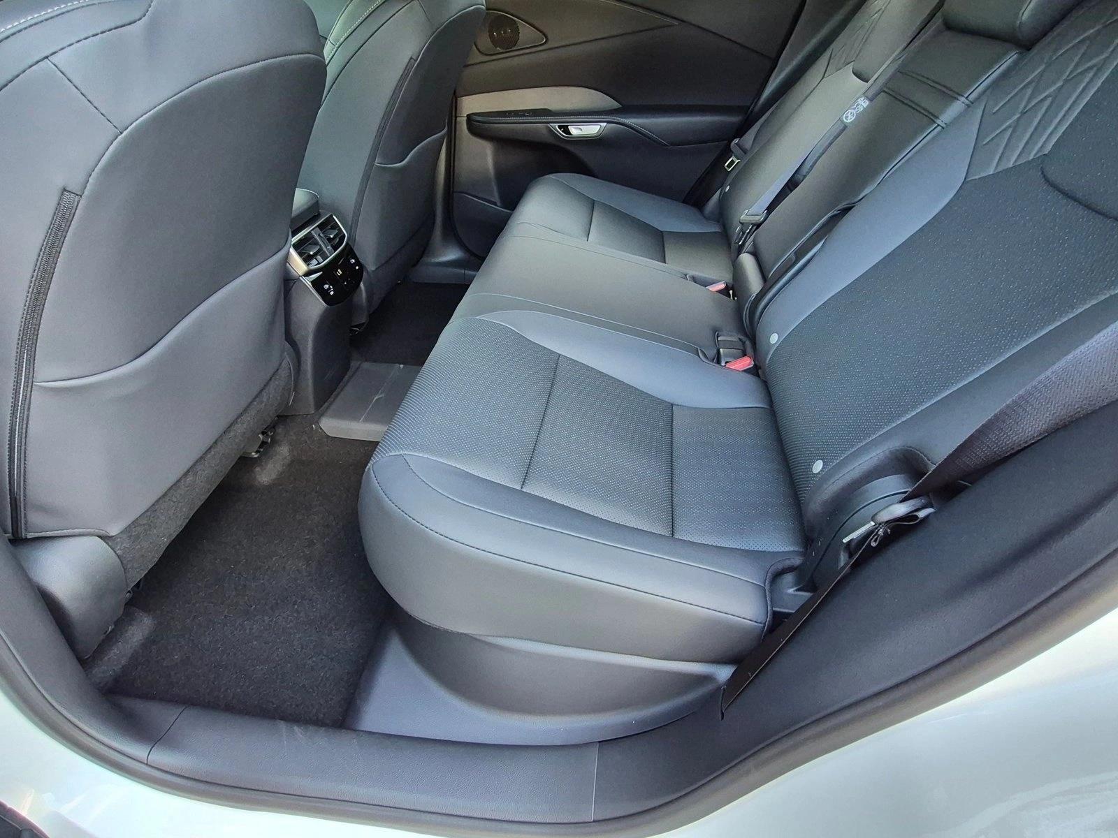 New 2026 Eminent White Pearl Lexus RX 450h+ PREMIUM AWD image 14
