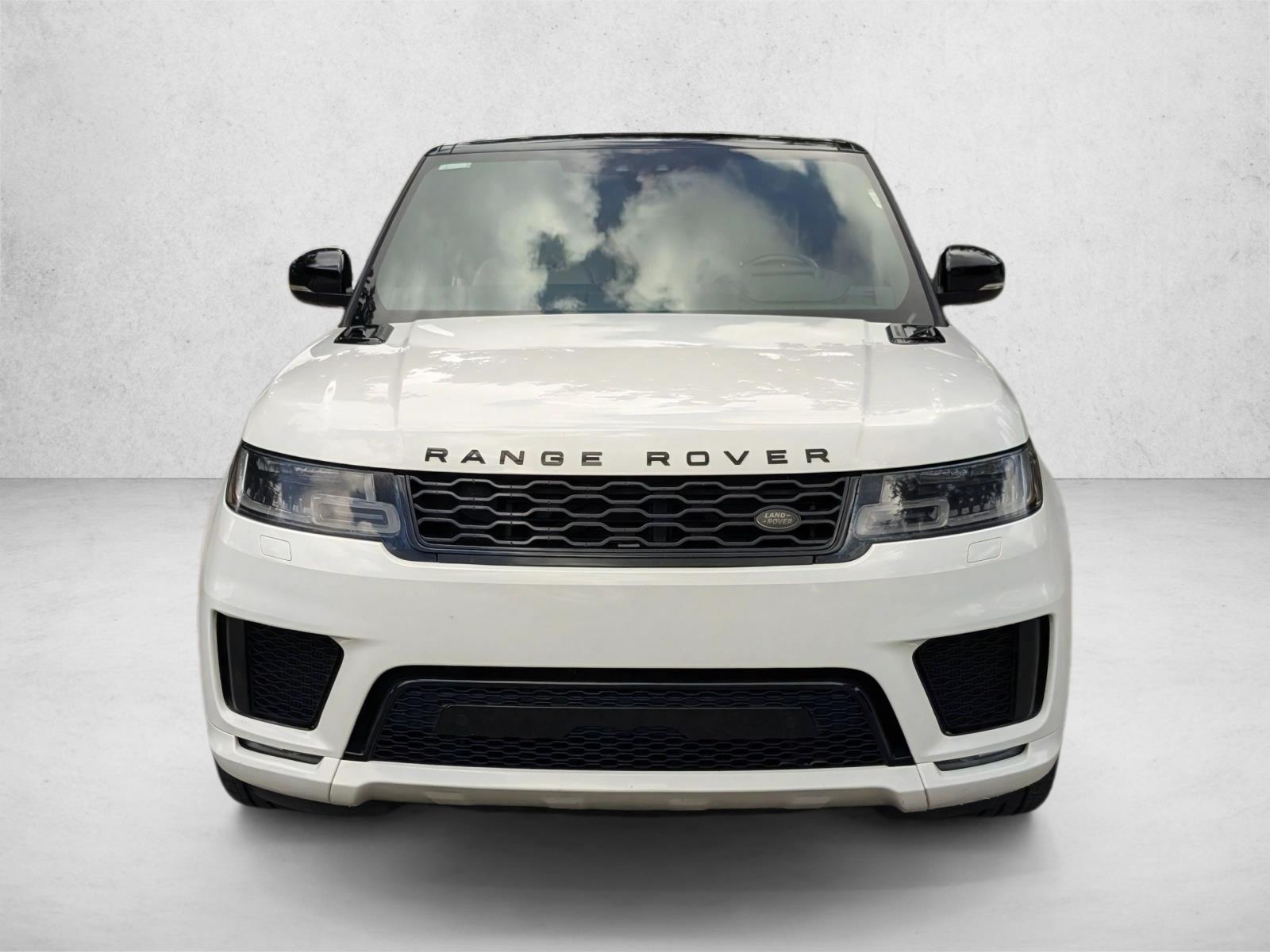 Used 2019 Fuji White Land Rover Dynamic image 2
