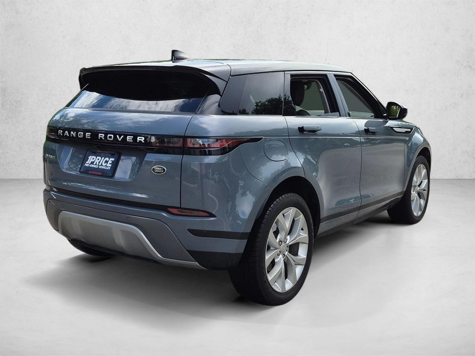 Used 2023 Nolita Grey Metallic Land Rover SE image 5