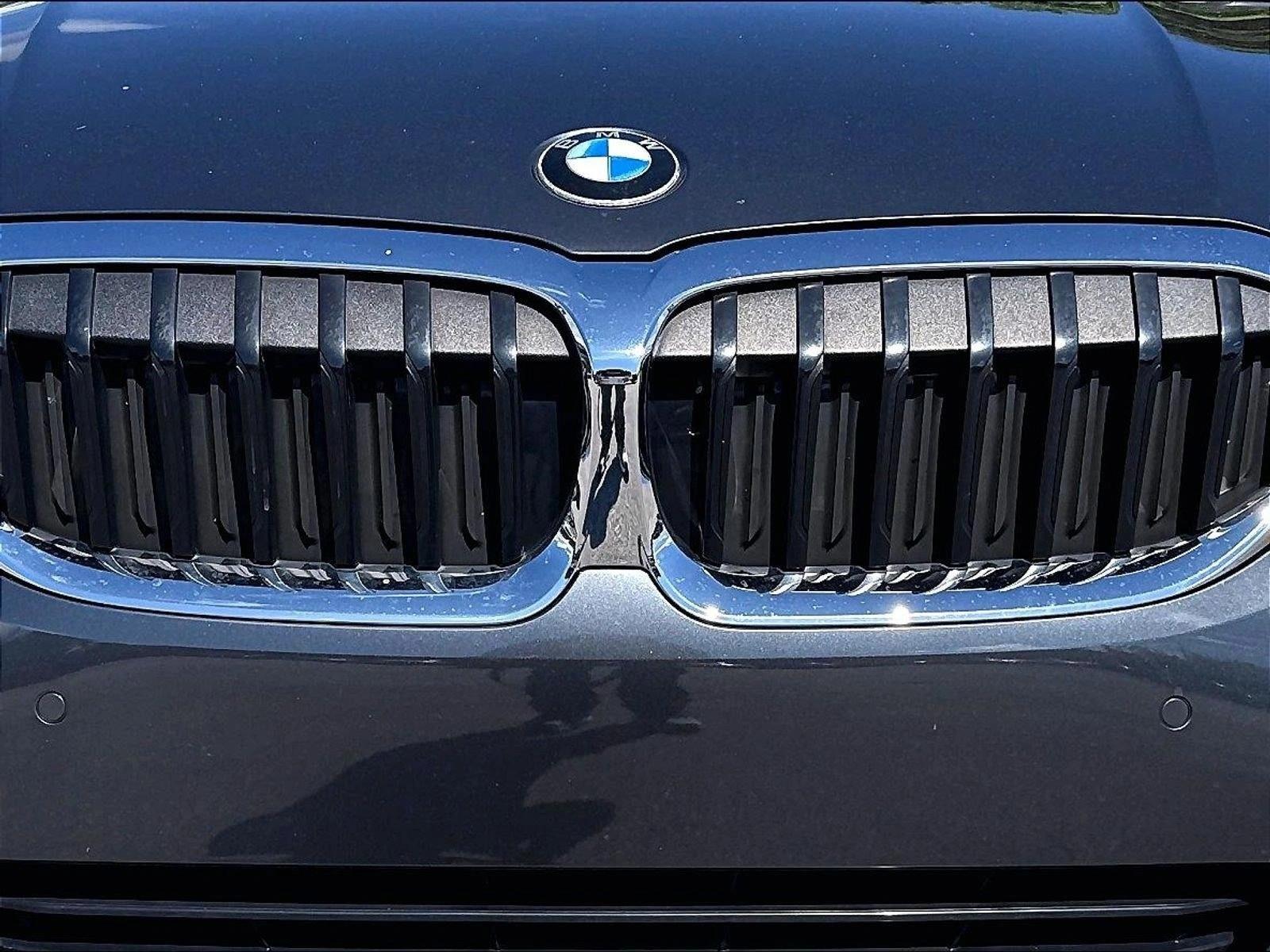Used 2020 Mineral Gray Metallic BMW 330i image 21