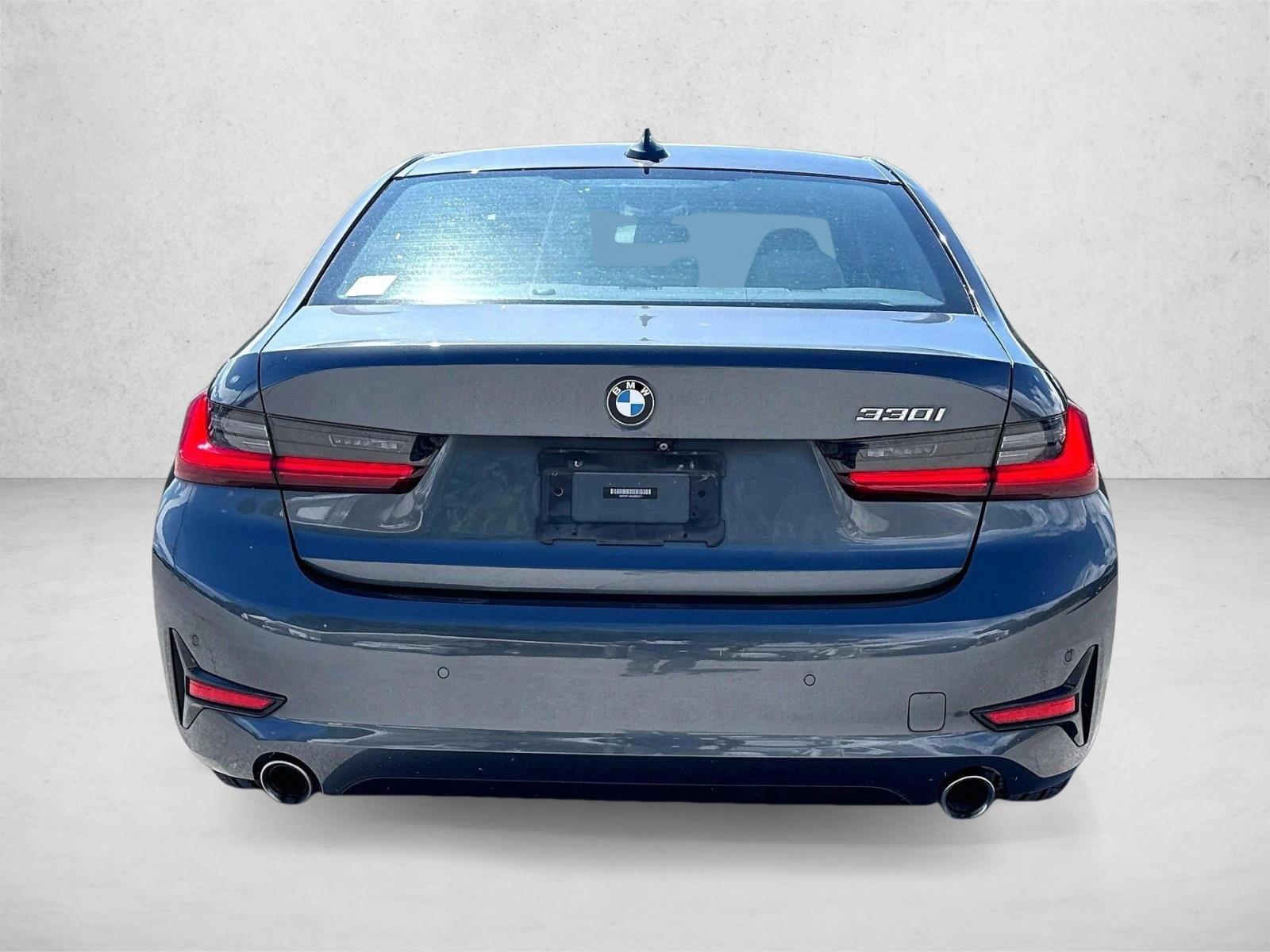 Used 2020 Mineral Gray Metallic BMW 330i image 4