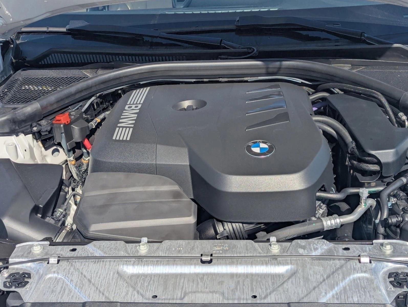 2026 BMW 3 Series 330i - Photo 16