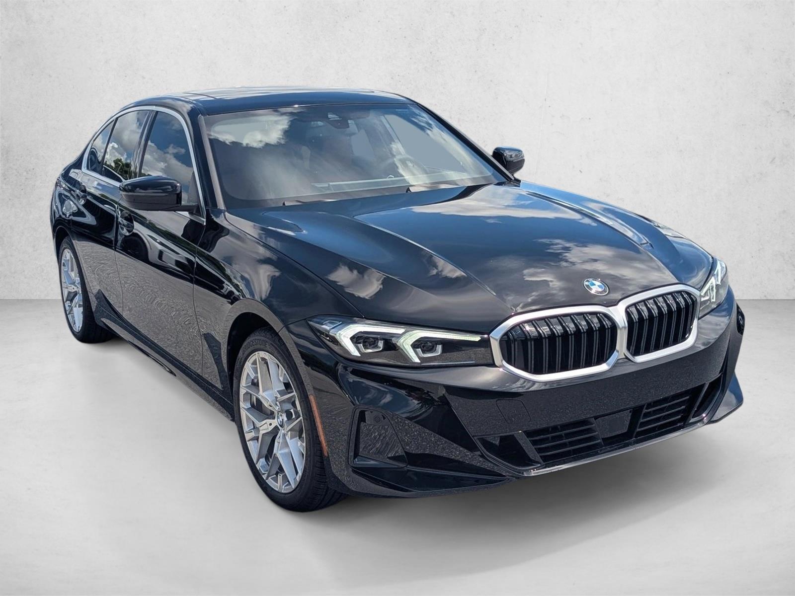 2026 BMW 3 Series 330i - Photo 6
