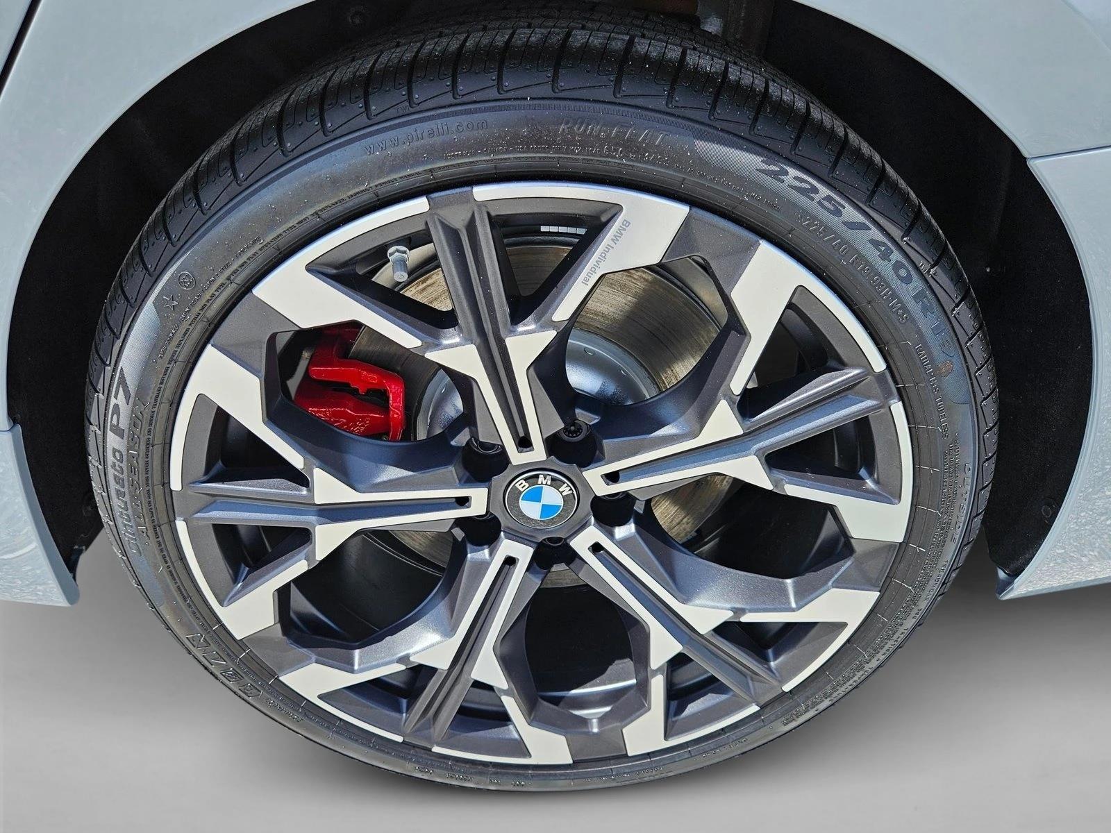 2026 BMW 3 Series 330i - Photo 10
