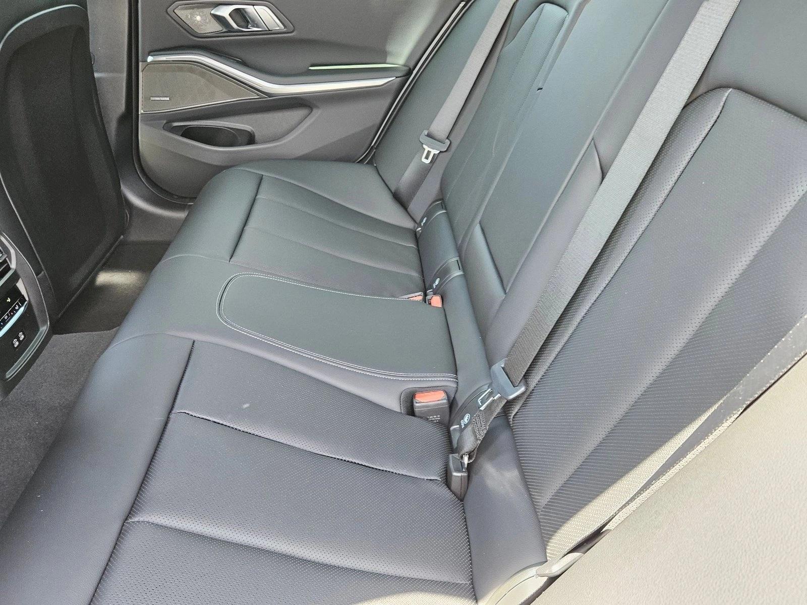 2026 BMW 3 Series 330i - Photo 16