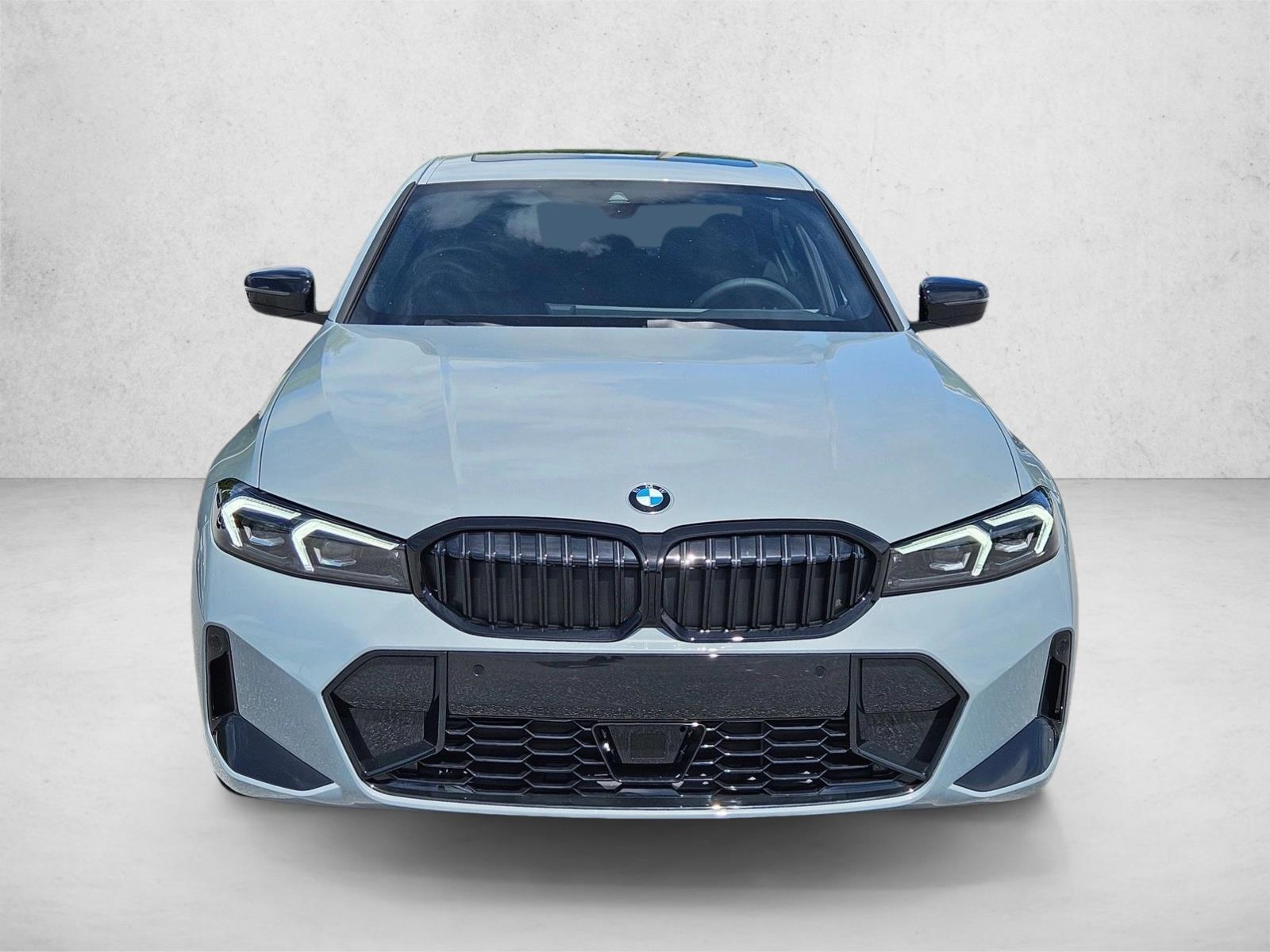 2026 BMW 3 Series 330i - Photo 6