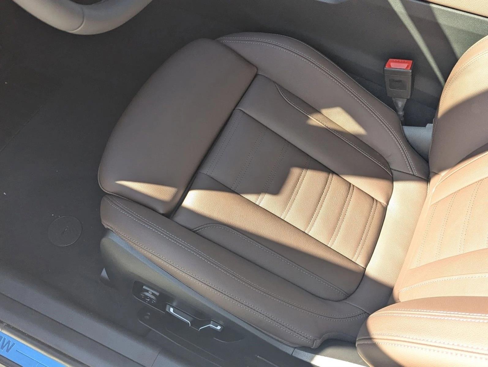 Used 2026 Alpine White BMW 330i NA image 4