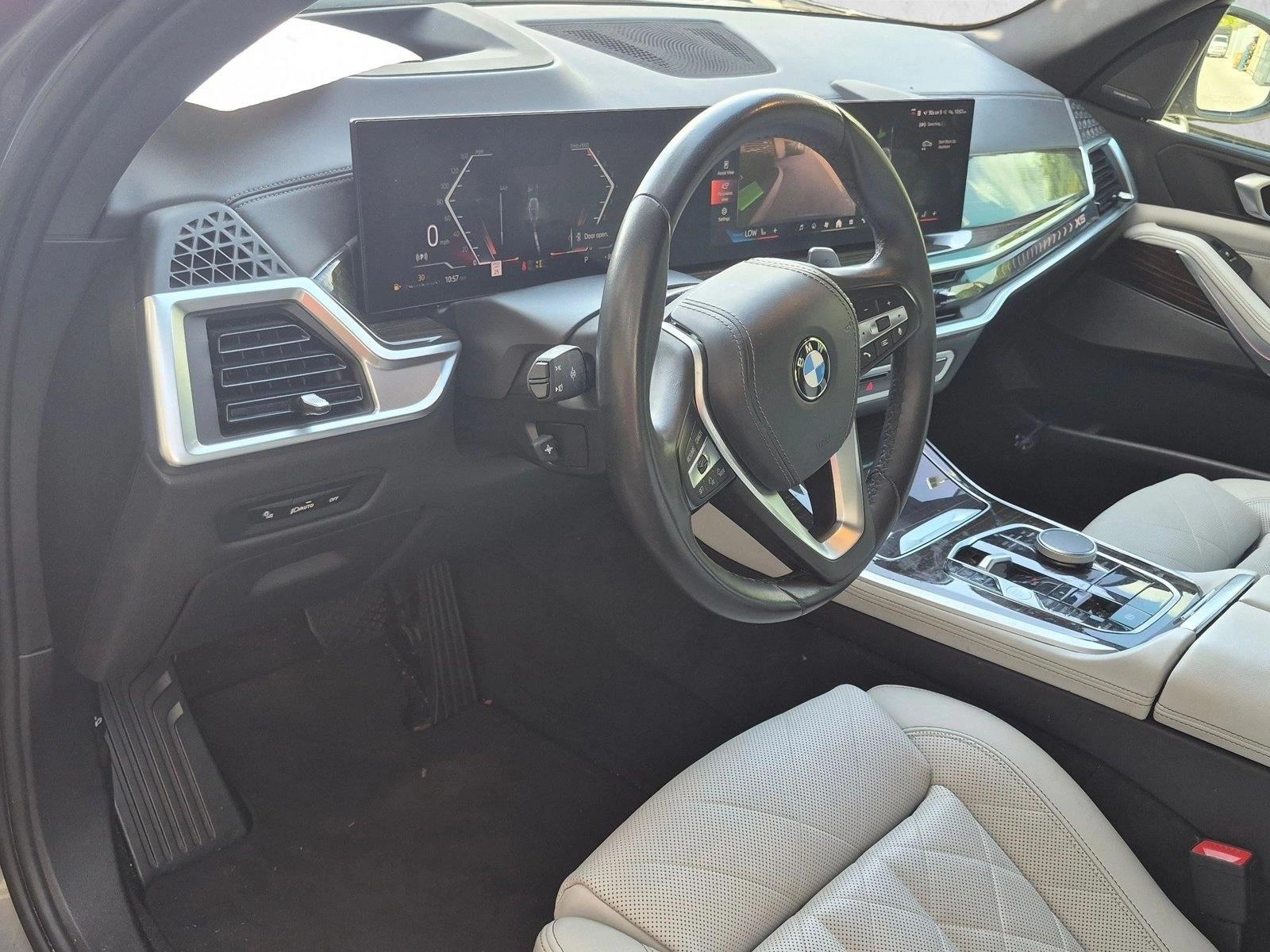 Used 2024 Skyscraper Grey Metallic BMW sDrive40i image 4
