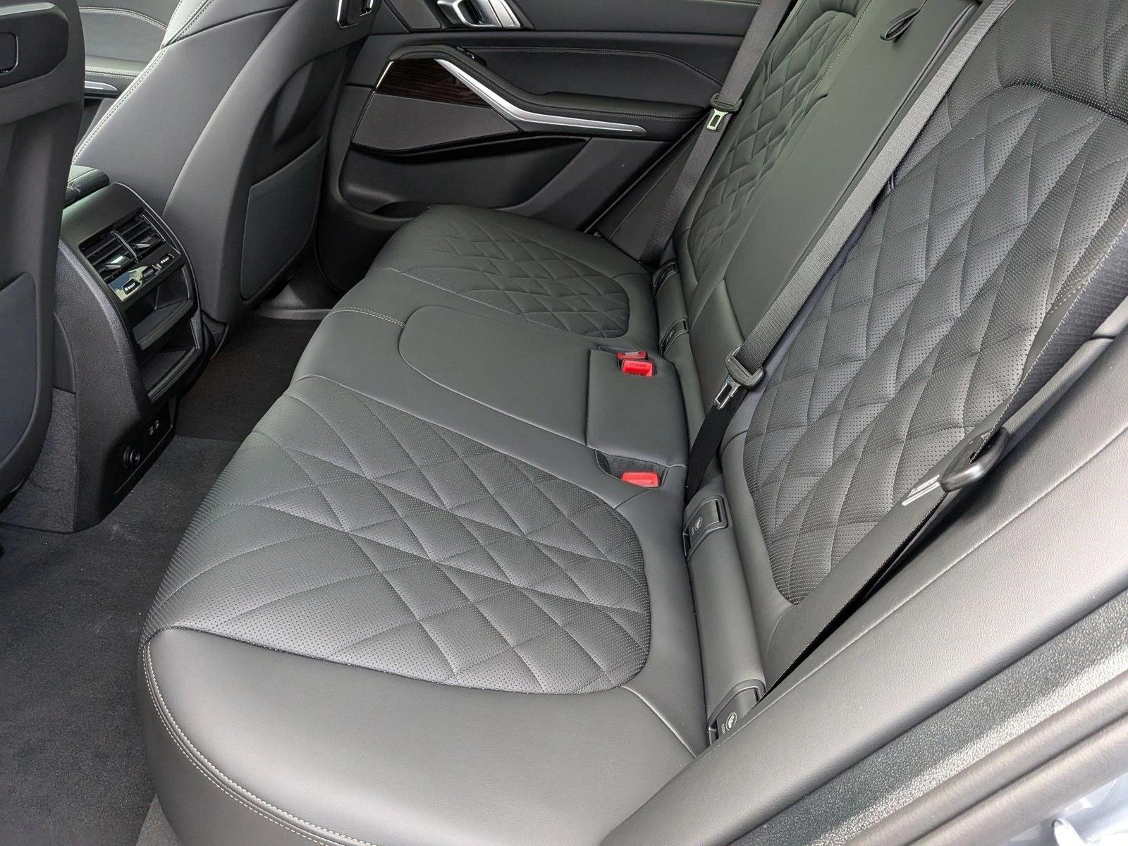 2026 BMW X5 40i - Photo 16