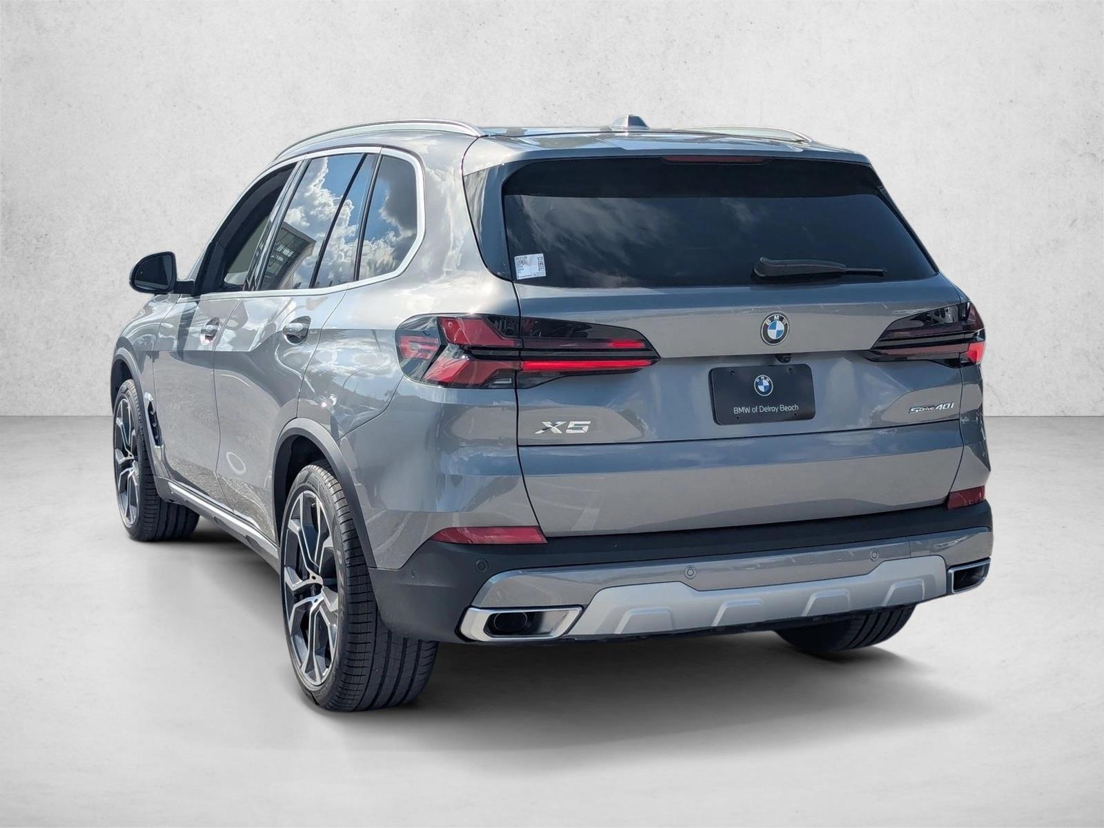 Used 2026 Skyscraper Grey Metallic BMW sDrive40i image 8