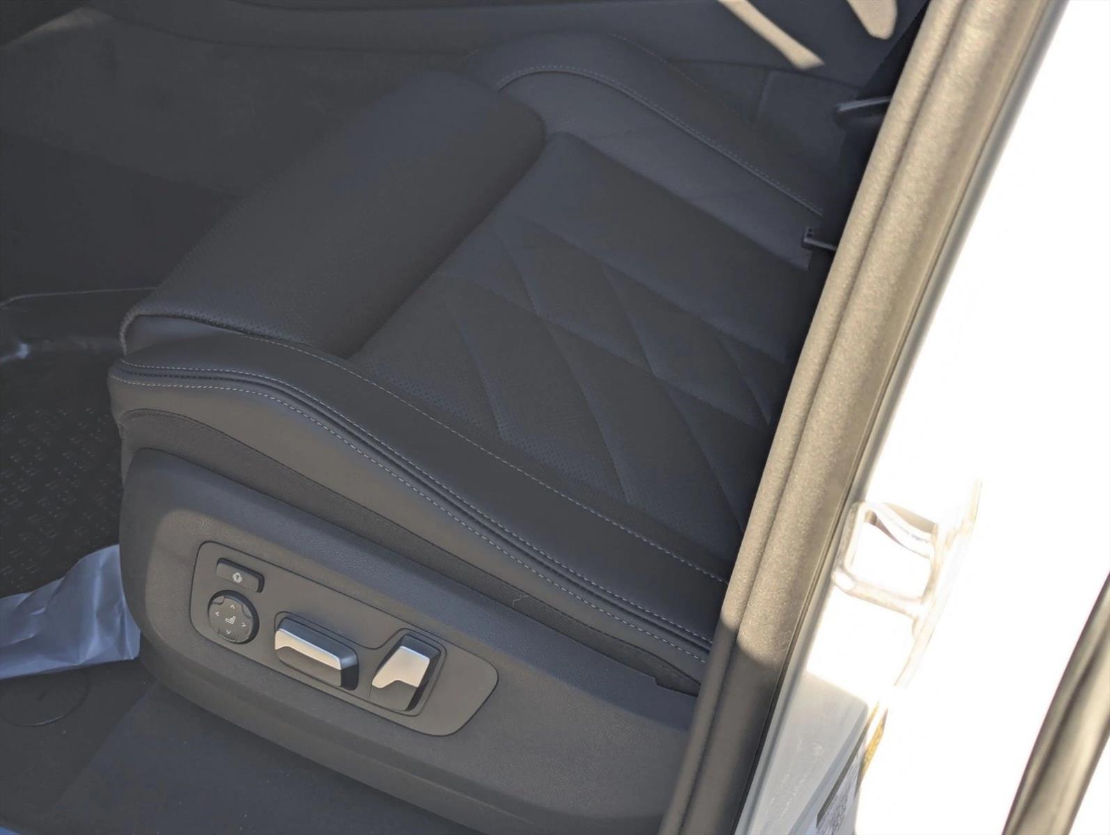 2026 BMW X5 40i - Photo 4
