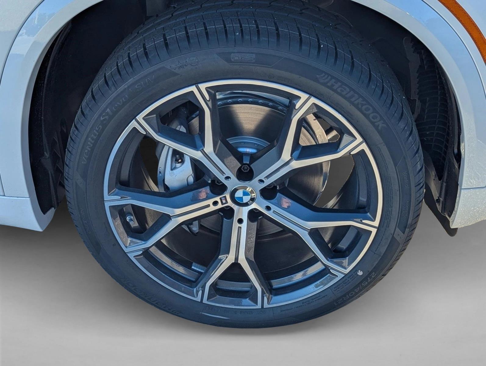 2026 BMW X5 40i - Photo 8