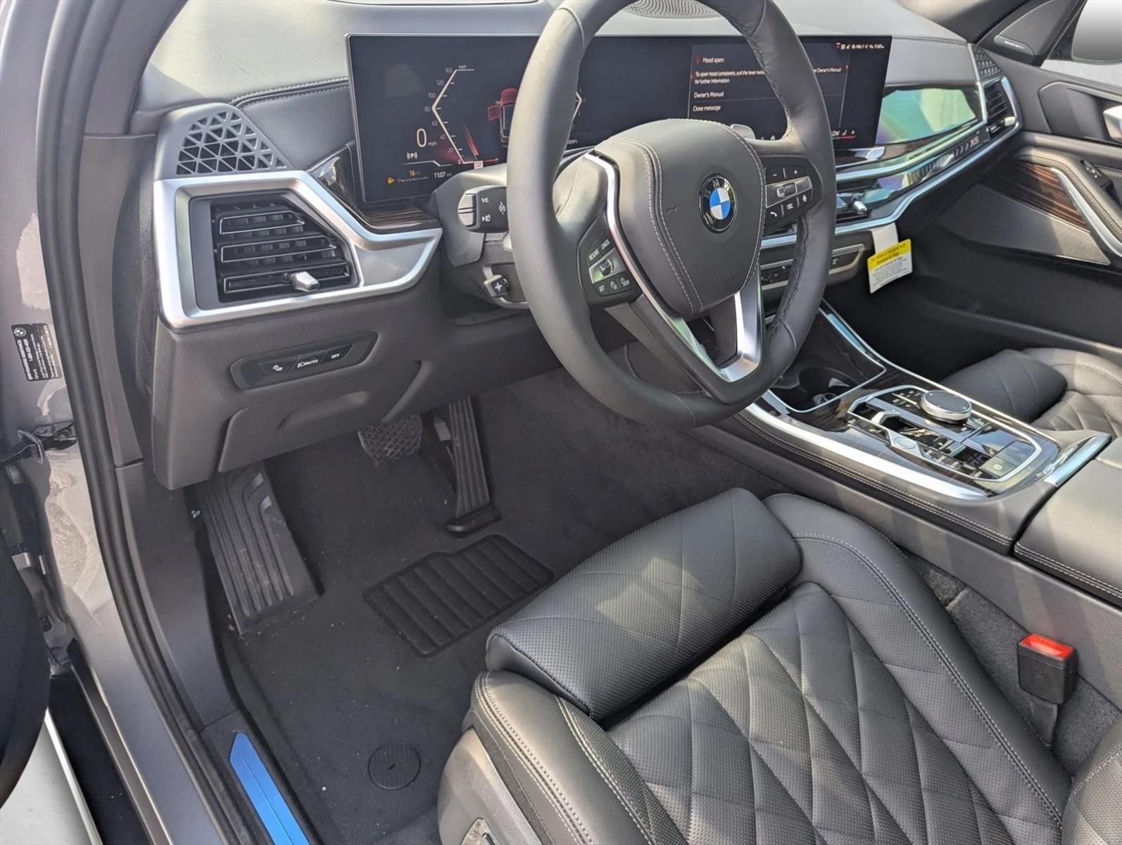 Used 2026 Skyscraper Grey Metallic BMW sDrive40i image 3