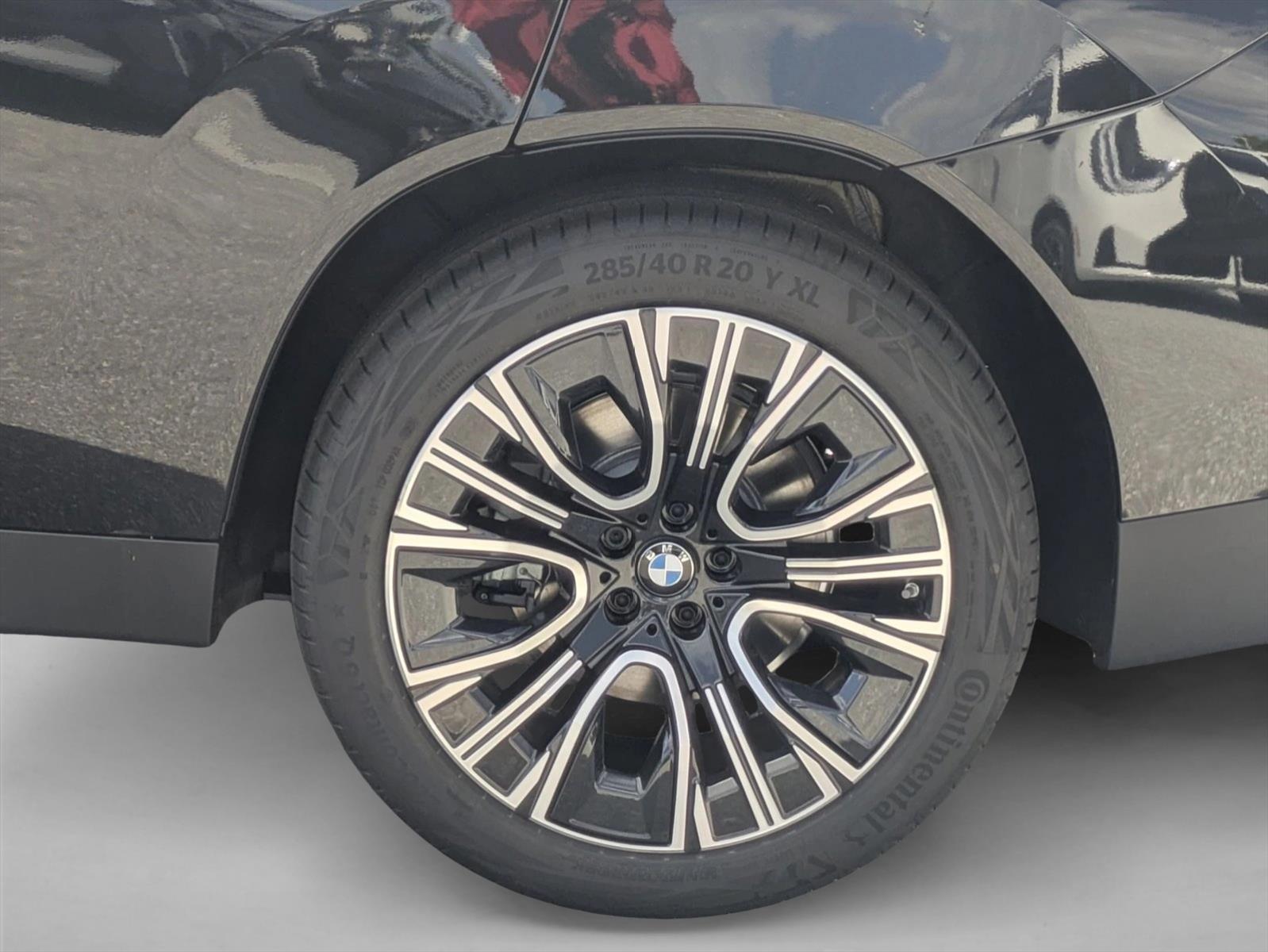 2026 BMW X3 30 - Photo 14