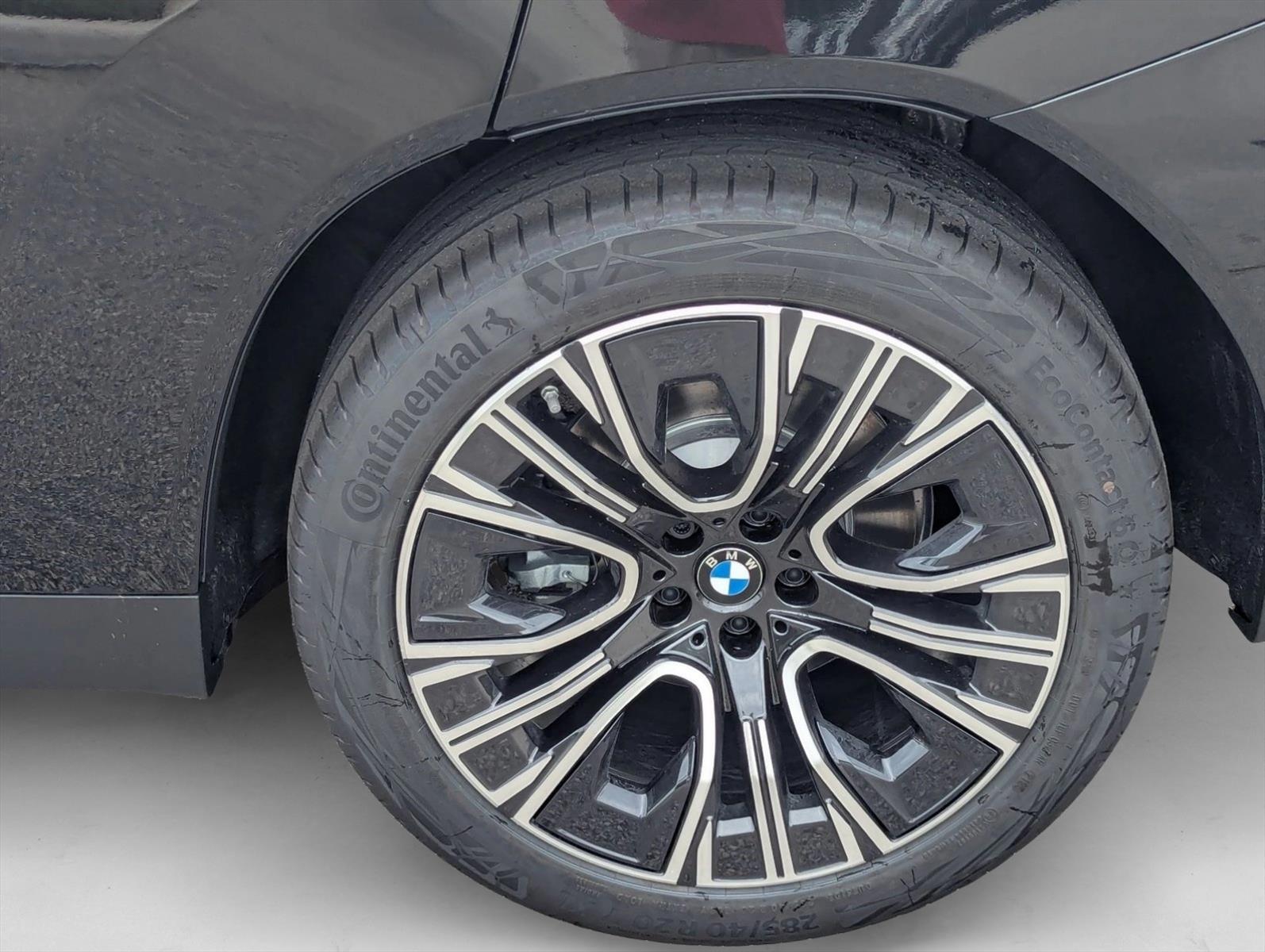 Used 2026 Black Sapphire Metallic BMW 30 xDrive image 9