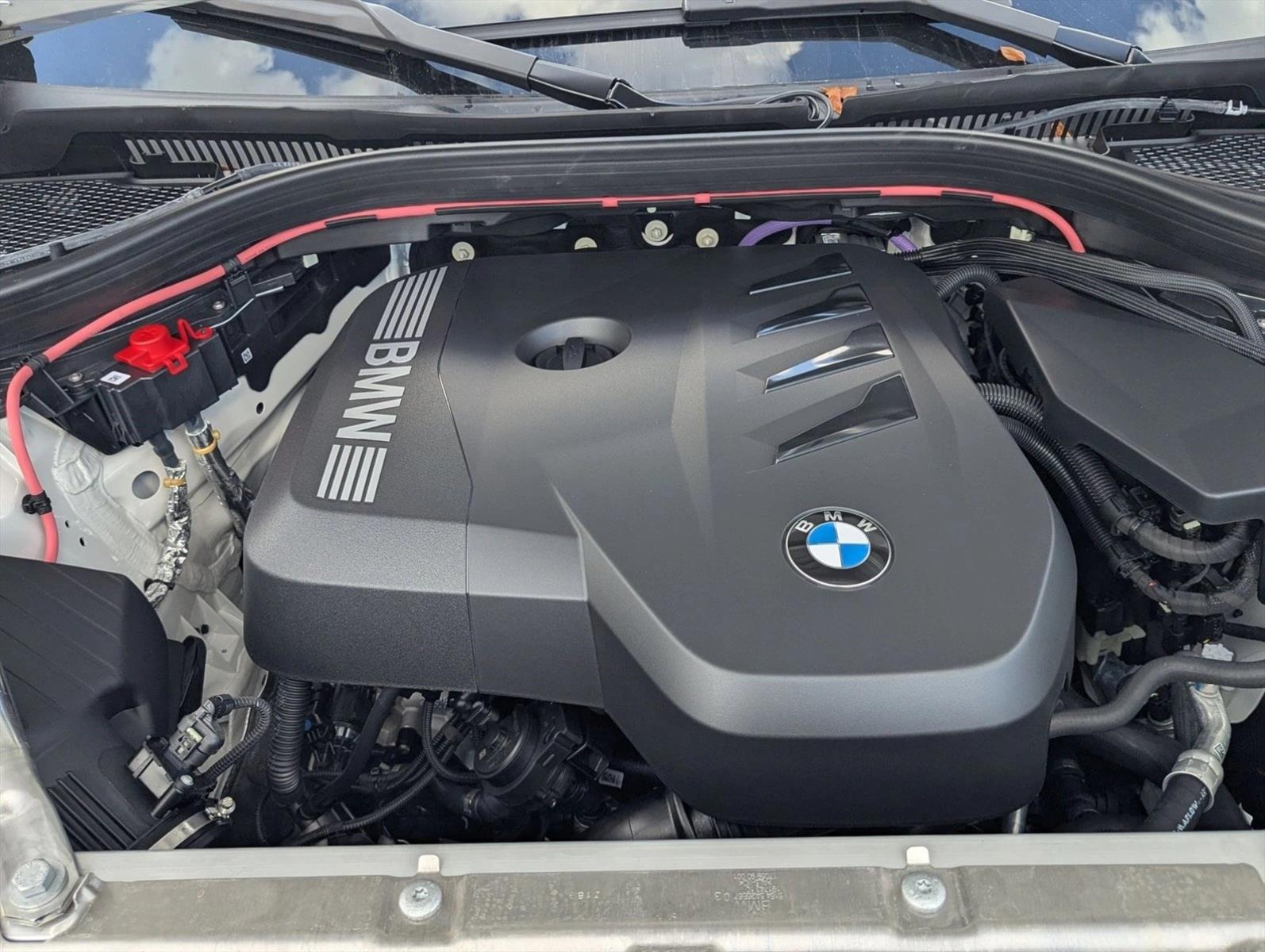 2026 BMW X3 30 - Photo 16