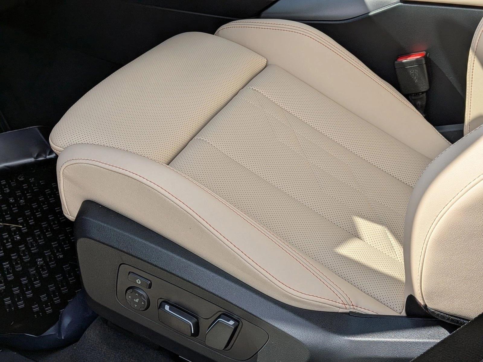 Used 2026 Alpine White BMW 30 xDrive image 4