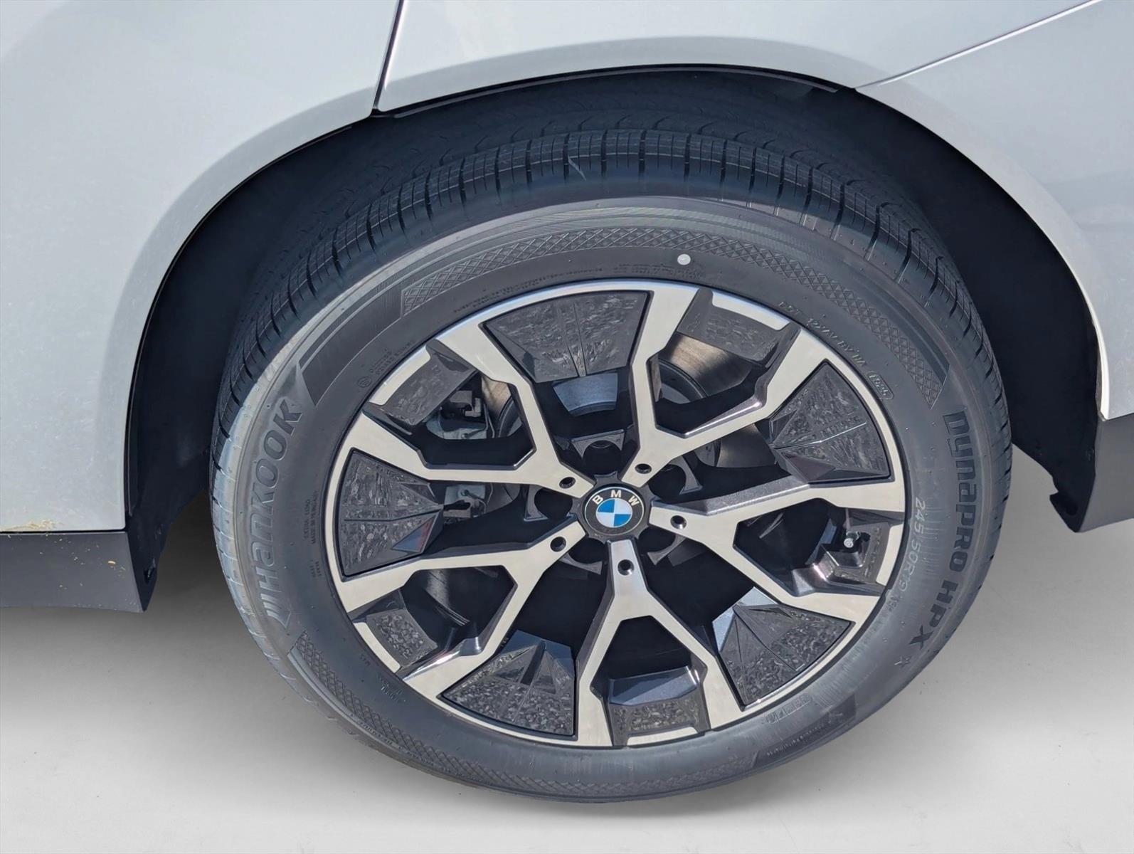 Used 2026 Alpine White BMW 30 xDrive image 9