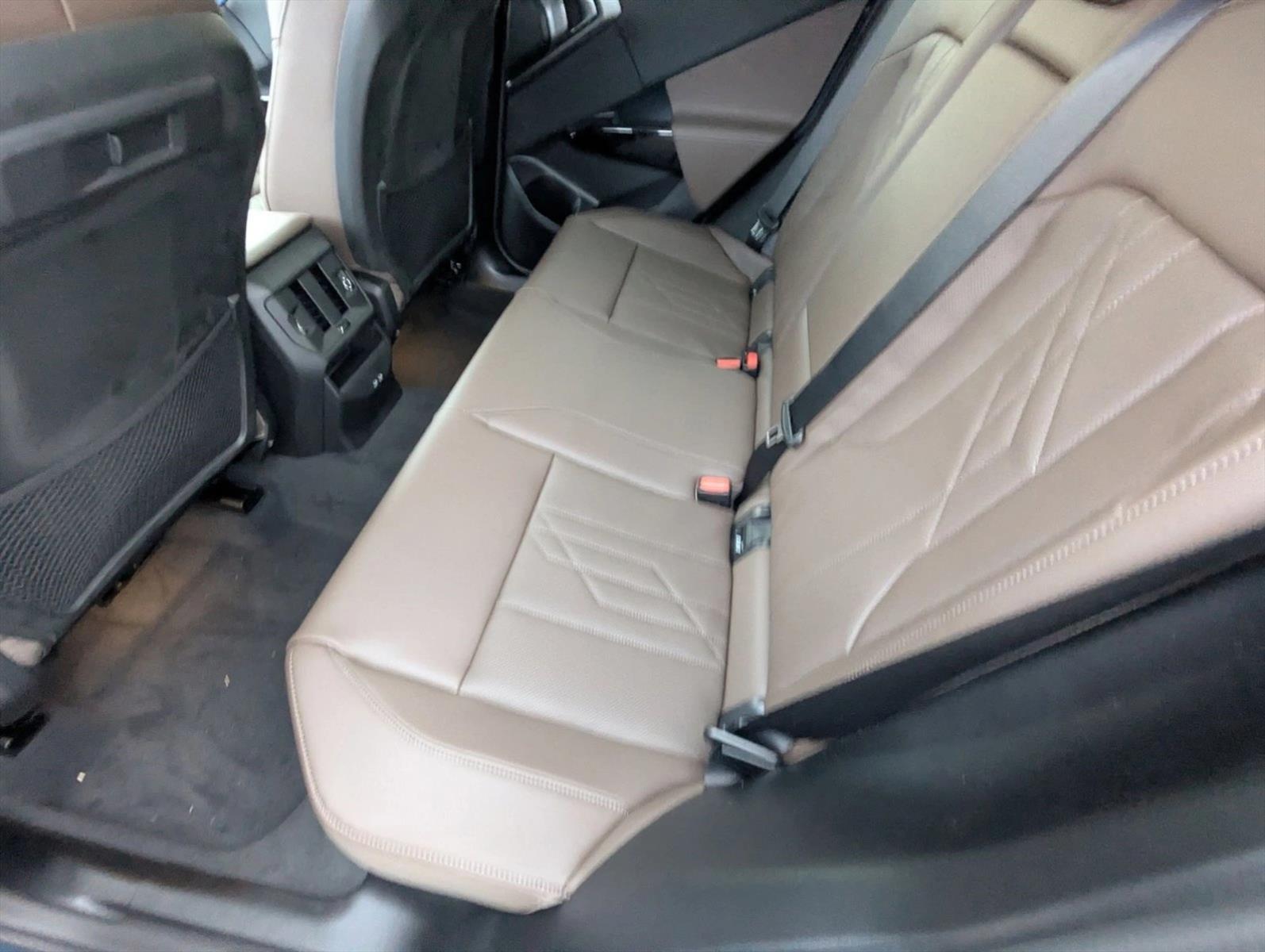 2026 BMW X3 30 - Photo 15