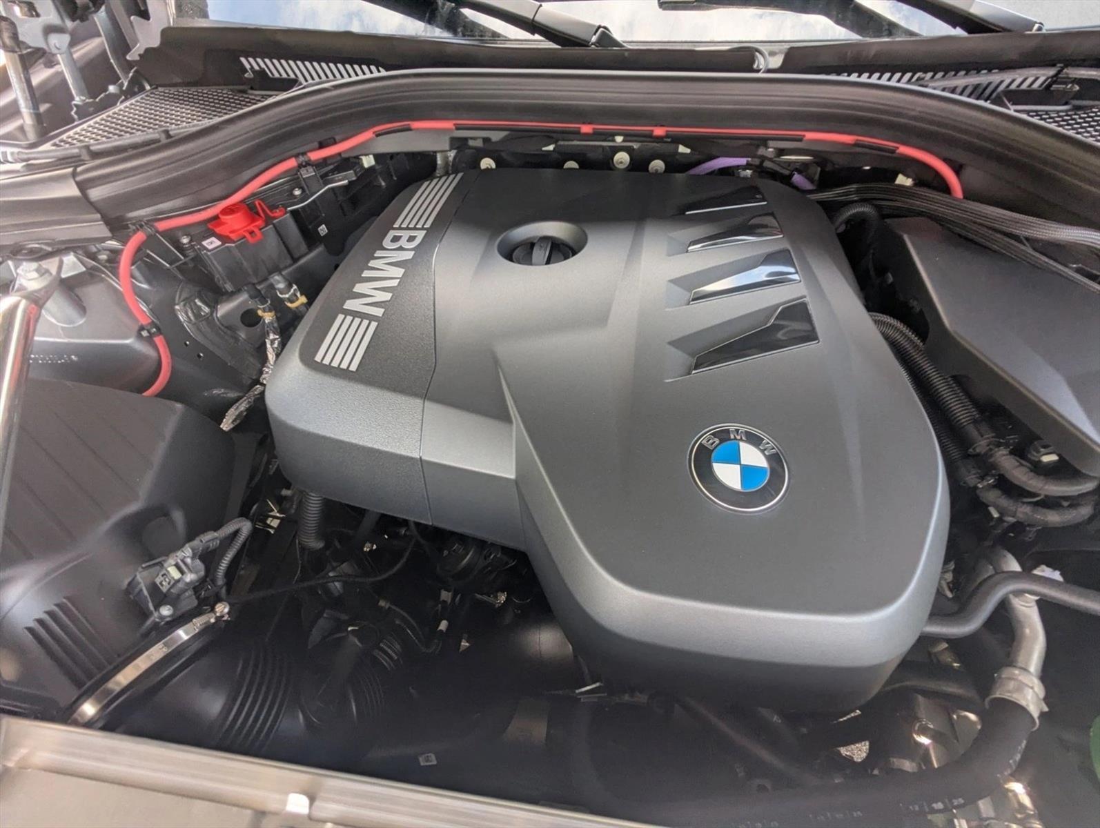 2026 BMW X3 30 - Photo 15