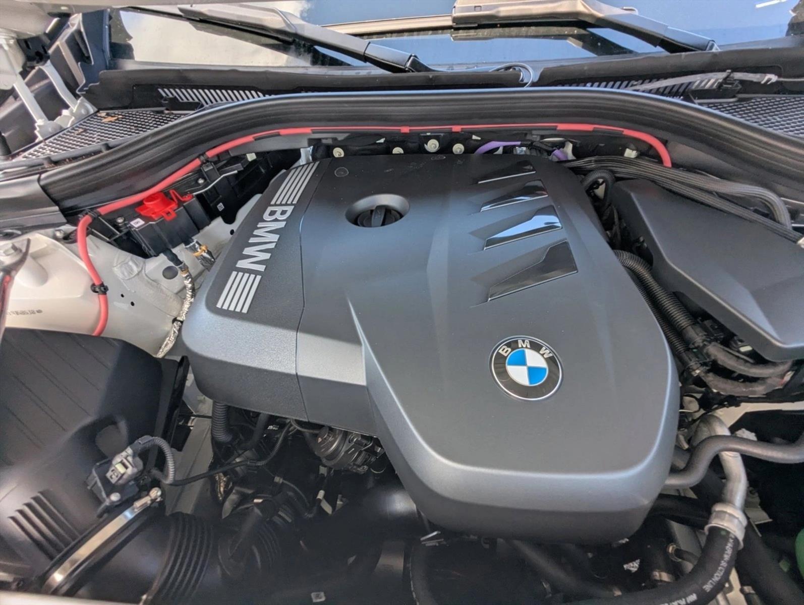 2026 BMW X3 30 - Photo 16
