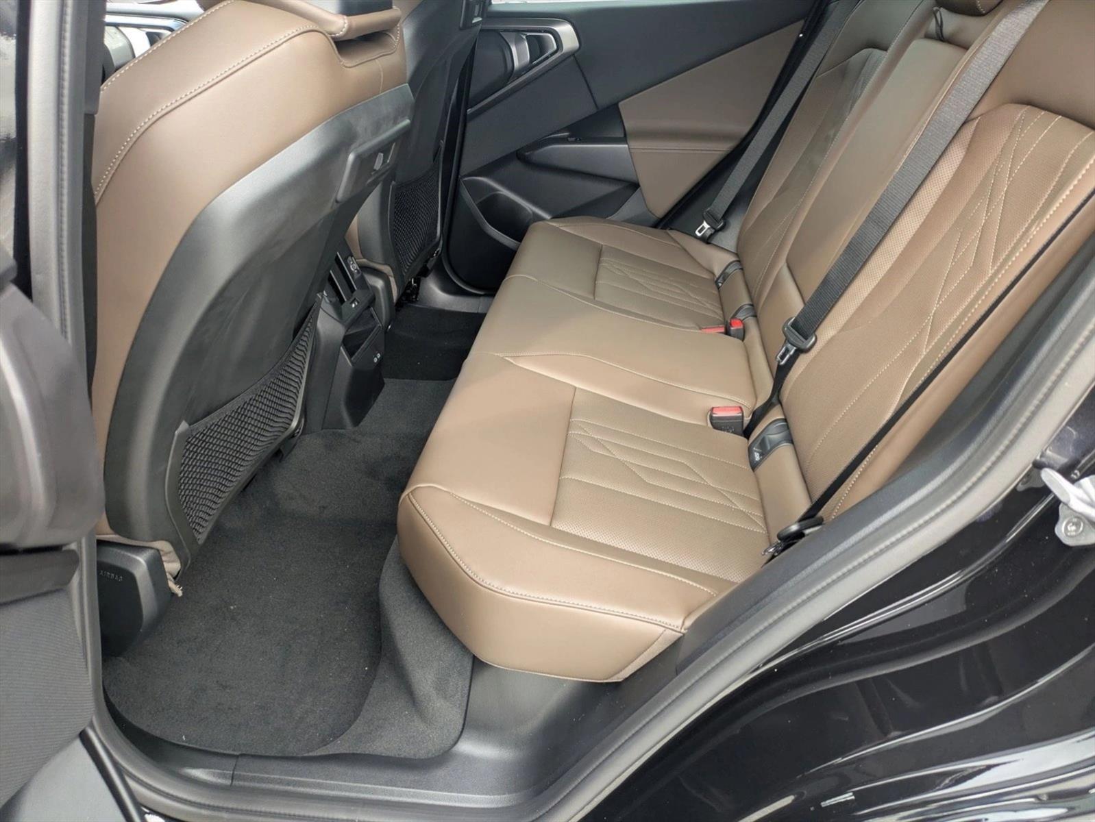 2026 BMW X3 30 - Photo 14