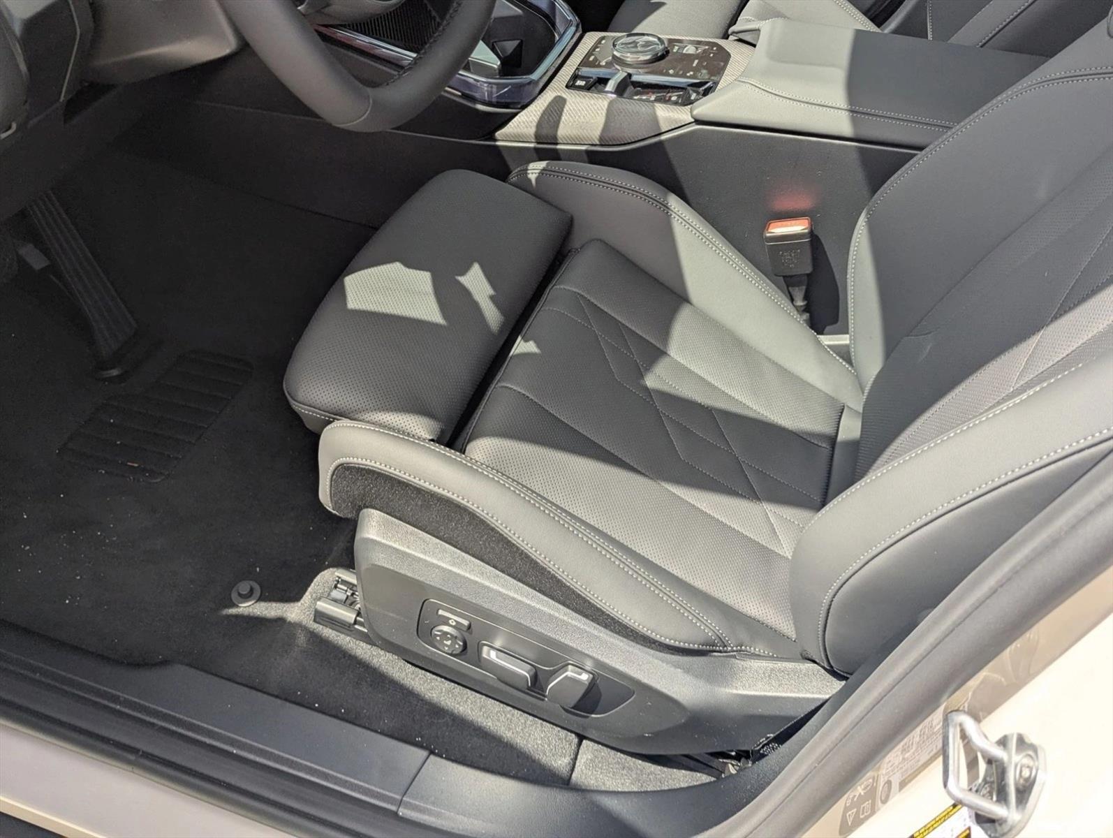 Used 2026 Dune Grey Metallic BMW 30 xDrive image 4